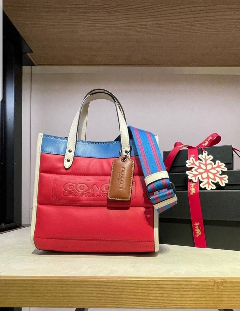 COACH CASUAL STYLE STREET STYLE 2WAY PLAIN LEATHER ELEGANT STYLE (C6958 C6852) 🌺 ที่สุด! ของที่สุด!! กระเป๋าถือ กระเป๋าสะพายรูปทรงสุดฮิต สุดคลาสสิค รุ่น UNISEX ที่ชิคๆ สบายๆ ได้ทั้งชายและหญิง// วัสดุหนังแท้ทั้งใบ ตัดเย็บด้วยหนังเนื้อนุ่มพิเศษ หนา 