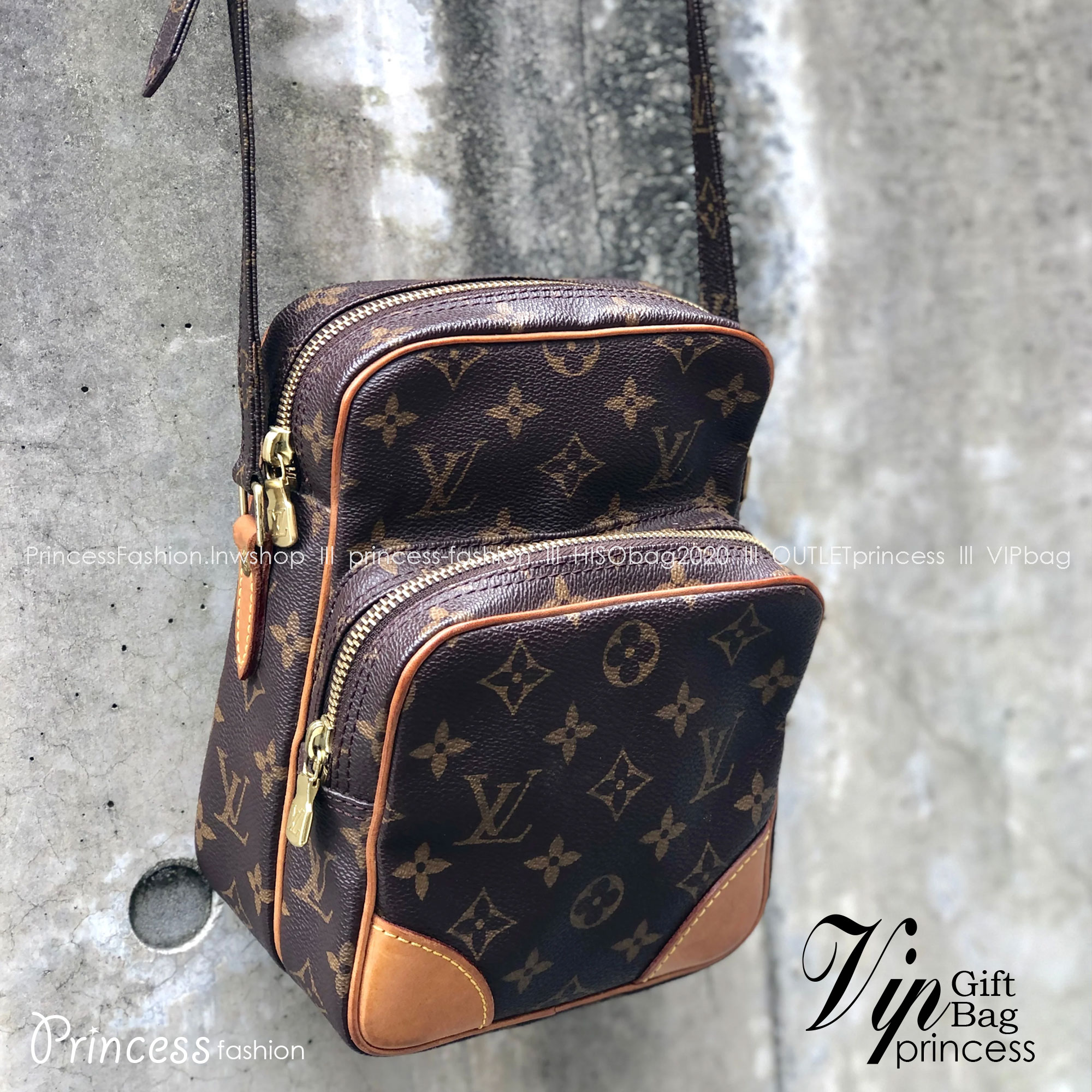 LV Amazon Monogram Crossbody Shoulder bag / LV Pochette Vintage Small Bag 6" กระเป๋าสะพายทรงแมสเซ็นเจอร์สุดคลาสสิควินเทจ ใช้ได้ทั้งชายหญิง ด้วยดีเทลความเป็นเอกลักษณ์ เรียบหรูด้วยความโดดเด่นจากลวดลายโมโนแกรม ขนาดกำลังดี พร้อมส่ง