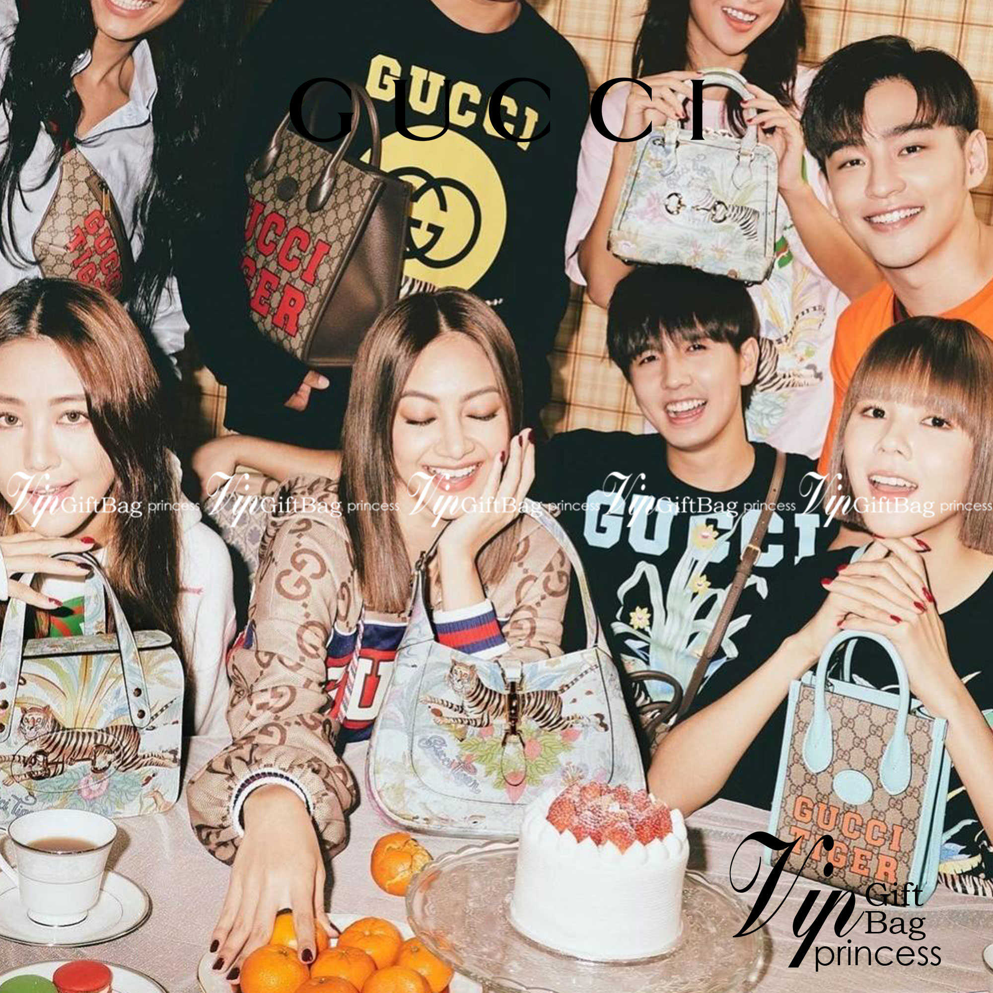 GUCCI SHOULDER BAG โปรเจคฉลองปีเสือ ปังฉุดไม่อยู่!! คอลเลคชั่นยอดฮิต GC multi bag ไซส์ใหญ่น่าสะพาย ดีไซน์ลวดลายชิคมากๆ!! โดดเด่นไม่ซ้ำใคร กับกระเป๋าสะพายวีไอพี พรีเมี้ยมกิ๊ฟที่จะทำให้หลงรักกันไปแบบสุดๆ มีดีเทลแฝงความหรูในตัว วัสดุหนังสังเคราะห์พรินท์ลายคม