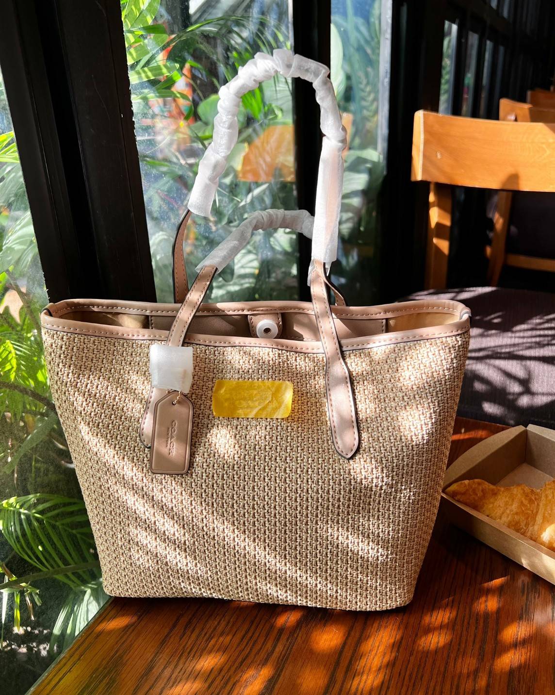 Coach Mini City Tote Bag In Straw And Smooth Leather 9" ((CS616)) กระเป๋าทรงโท้ทงานทอน้ำหนักเบา จุของได้เยอะ เกรดท็อปออริ เกรดดีสุด สลับแท้ 1:1 ใช้ต่างประเทศได้