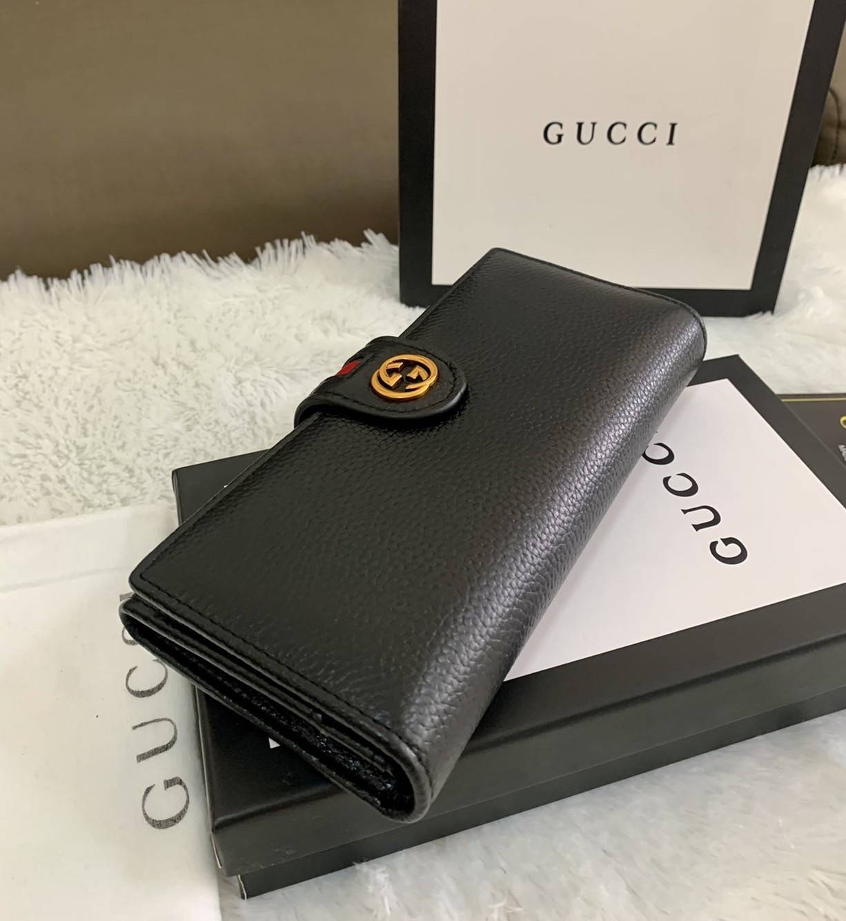 GUCCI Long Wallet / GUCCI MEN Long Wallet กระเป๋าสตางค์ใบยาว รุ่น unisex ใช้ได้ใช้ดีทั้งชายหญิง ดีไซน์ใหม่ สวยหรู วัสดุหนังแกะสังเคราะห์ อะไหล่ทอง