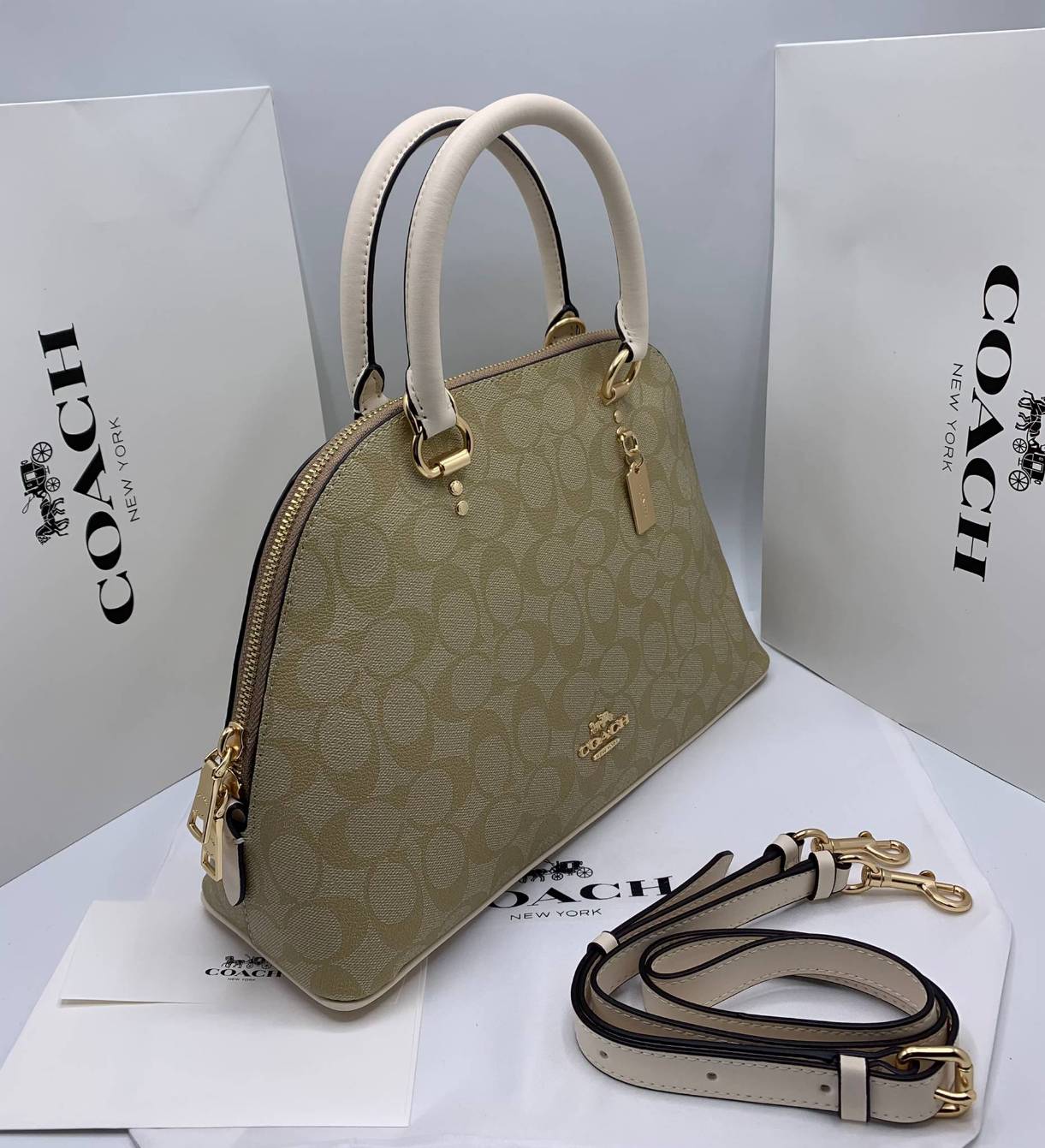 Coach KATY SATCHEL IN SIGNATURE CANVAS (COACH 2558)