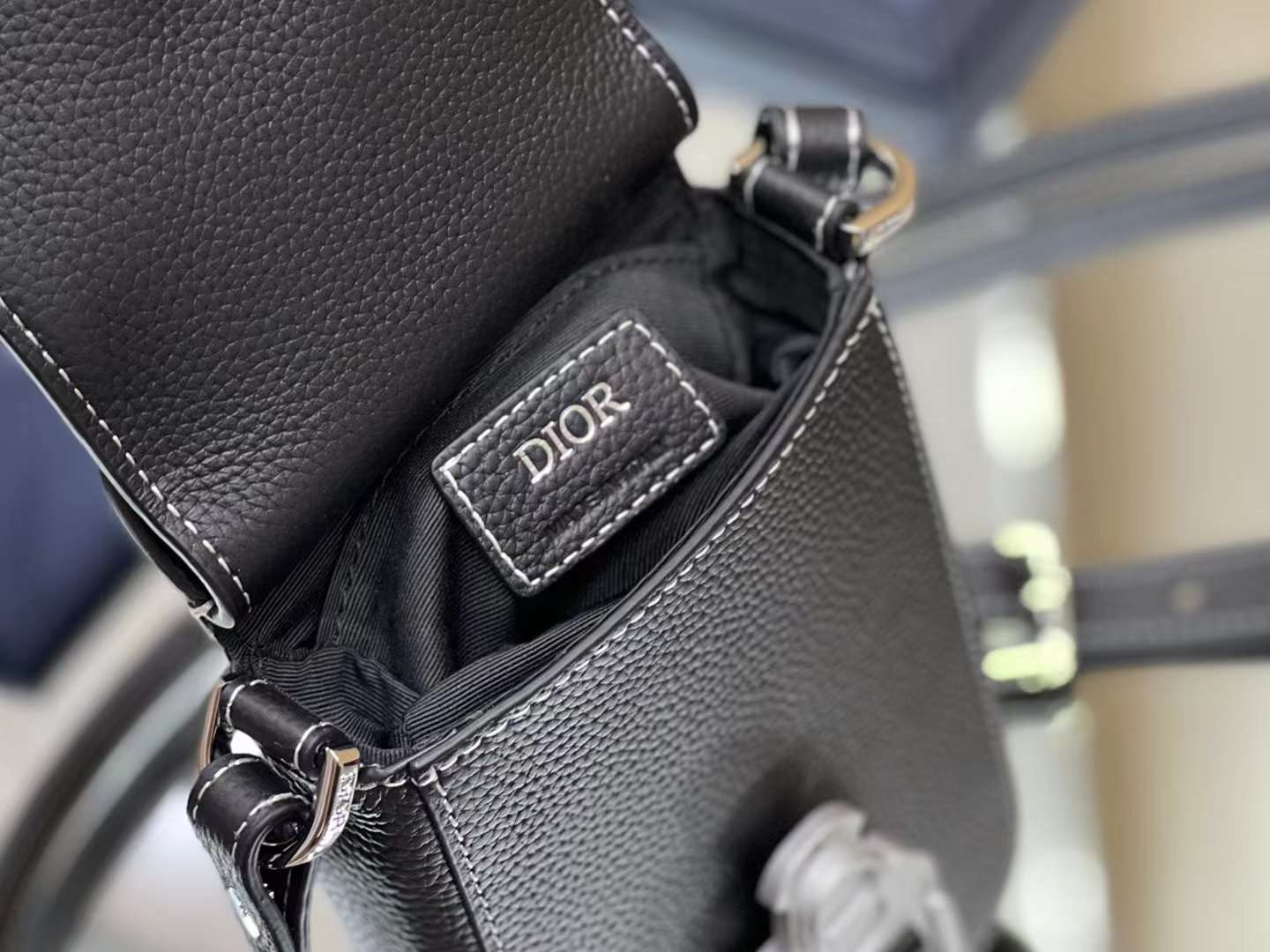 Dior Phone Oblique Bag / Dior Pouch Phone Oblique เกรดเทพออริจินอล ได้ใจหนุ่มๆไปเลยใบนี้!! หลงรักตั้งแต่แรกเห็นมีอยู่จริง!!