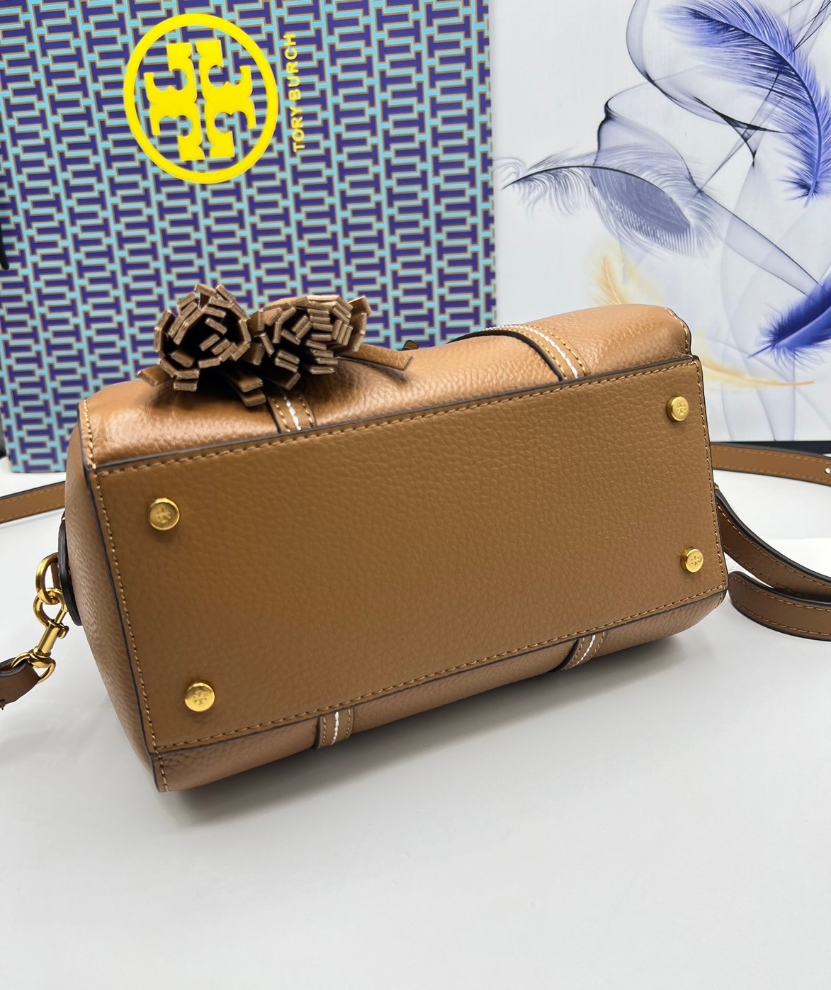 Tory Burch Thea Mini Web Satchel Crossbody Bag / Tory keepall พร้อมส่ง กระเป๋าสะพายทรงหมอนขนาดกลางกำลังน่ารัก เกรดท็อปออริจินอล