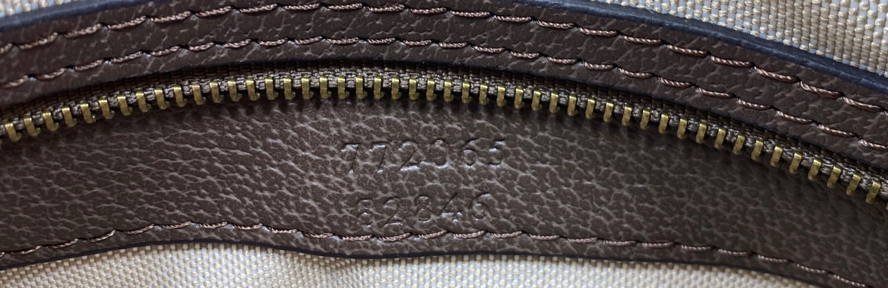 GUCCI GG Ophidia small top handle bag กระเป๋าถือทรงหมอนสวยคลาสสิค ดีไซน์แถบคาดโดดเด่น สวย หรู หูจับในตัวใช้สะดวก