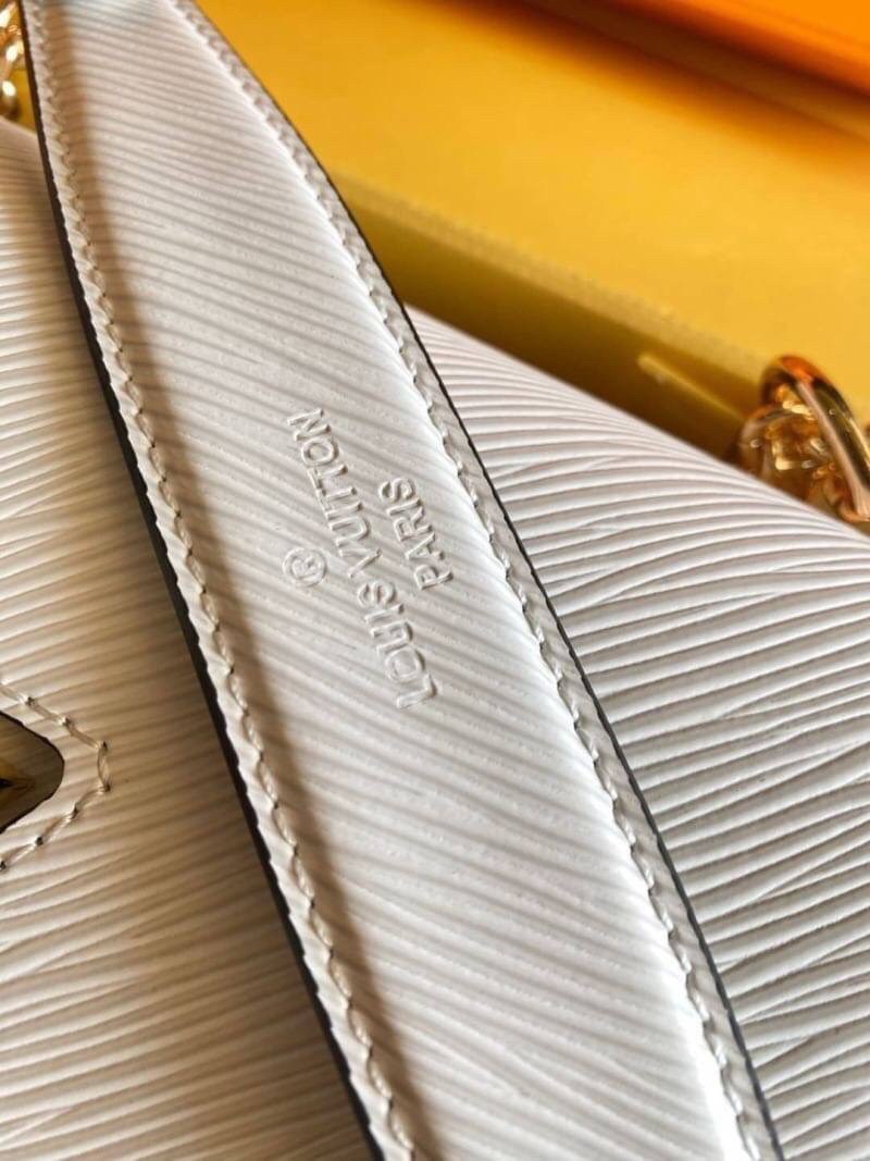 VIP 】หนังแท้ LOUIS VUITTON Epi Twist Shoulder Bag MM 4 สี พร้อมส่งที่ไทย