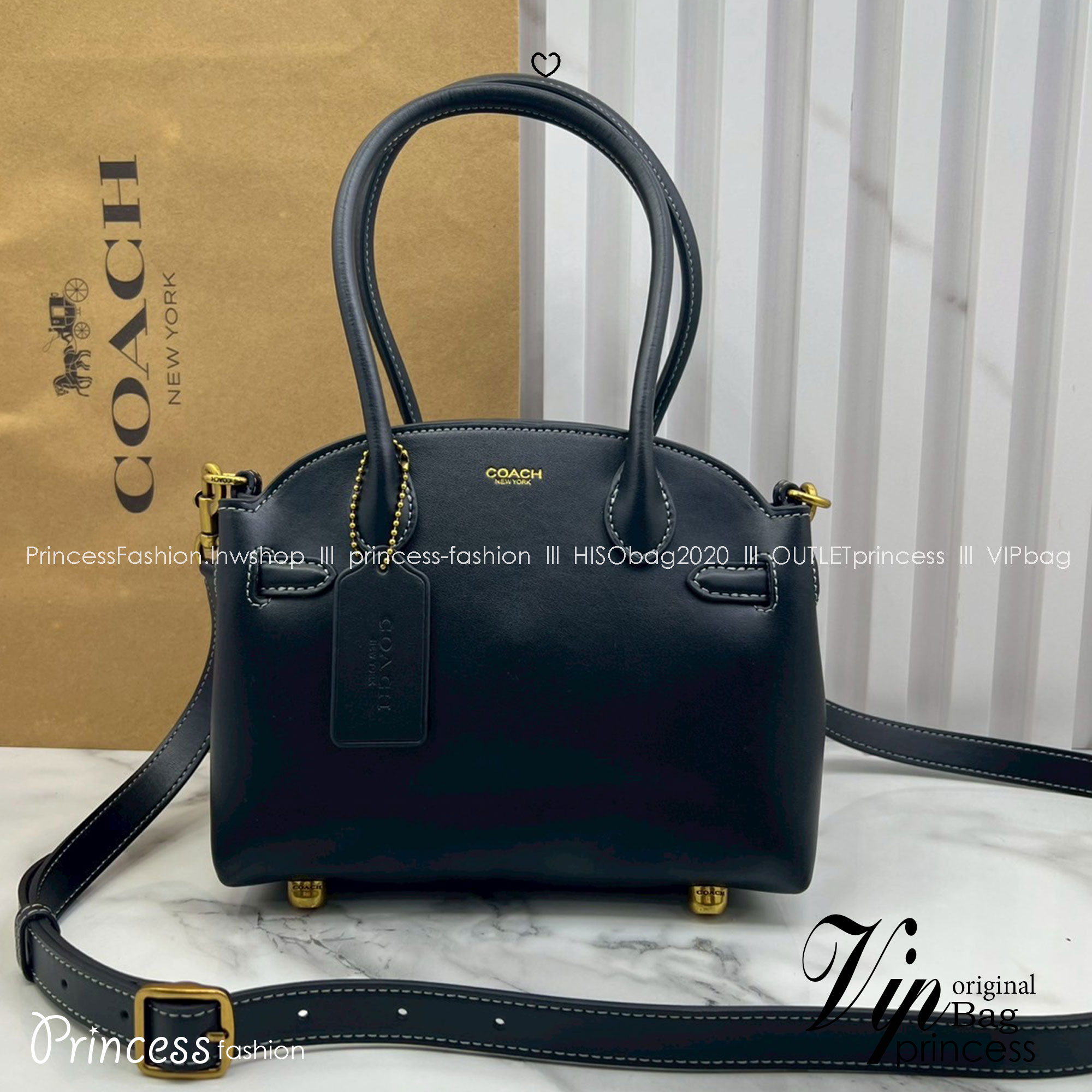 ORI หนังแท้ | Coach Soft Empire Carryall Bag 28 กระเป๋าสะพายทรงโฮโบ รุ่นใหม่ล่าสุด ดีไซน์เรียบง่าย สะพายไปคาเฟ่ ไปเที่ยวถ่ายรูปสวยๆ คือเหมาะสุดๆ หูสะพายยาว พอดีไหล่ ภายในแบ่งสัดส่วนไว้ดี ใบจริงหนังสวยมากๆ
