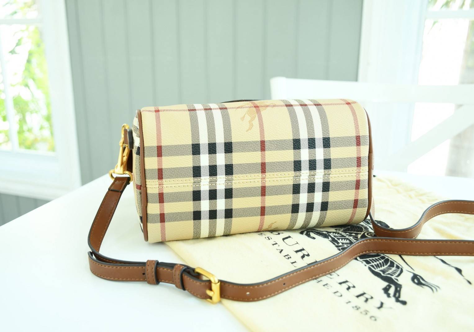 Burberry bag Crossbody Bag Vip Gift with Purchase (GWP) พรีเมี่ยมกิ๊ฟ Limited Edition จาก BURBERRY PERFUME