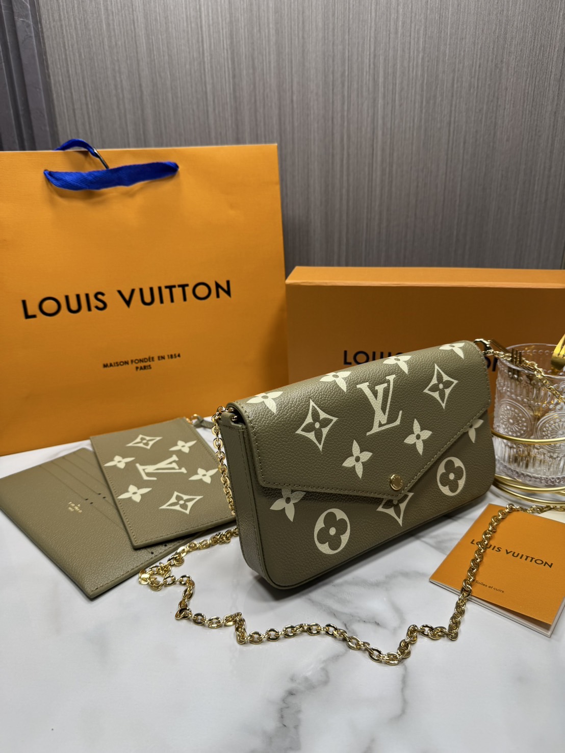 OP ORI หนังแท้ | LV Felicie Pochette bag in soft Monogram Empreinte leather กระเป๋าสะพายทรงพอชขนาดกะทัดรัด หนัง Monogram Empreinte เนื้อนุ่มประทับลาย Monogram สุดไอคอนิก