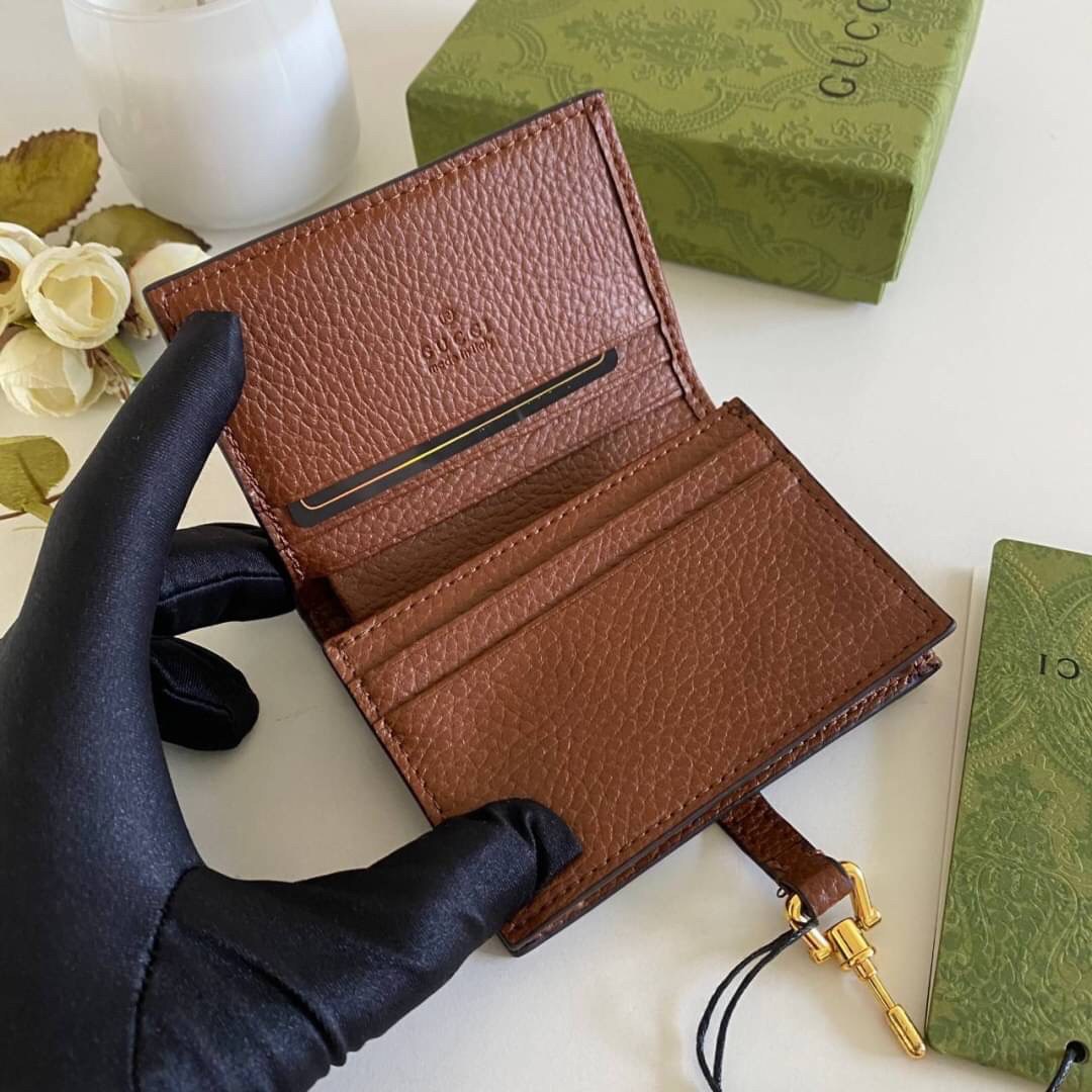 หนังแท้ GUCCI horsebit wallet / GUCCI Jackie wallet / GUCCI WALLET พร้อมส่งที่ไทย กระเป๋าสตางค์รุ่นยอดนิยม งานหนังแท้ทั้งใบ ภาพสินค้าถ่ายจากงานขายจริง ใช้งานต่างประเทศได้ สวยๆ กันแล้ววันนี้ ใบนี้ must have..ค่ะ.!!