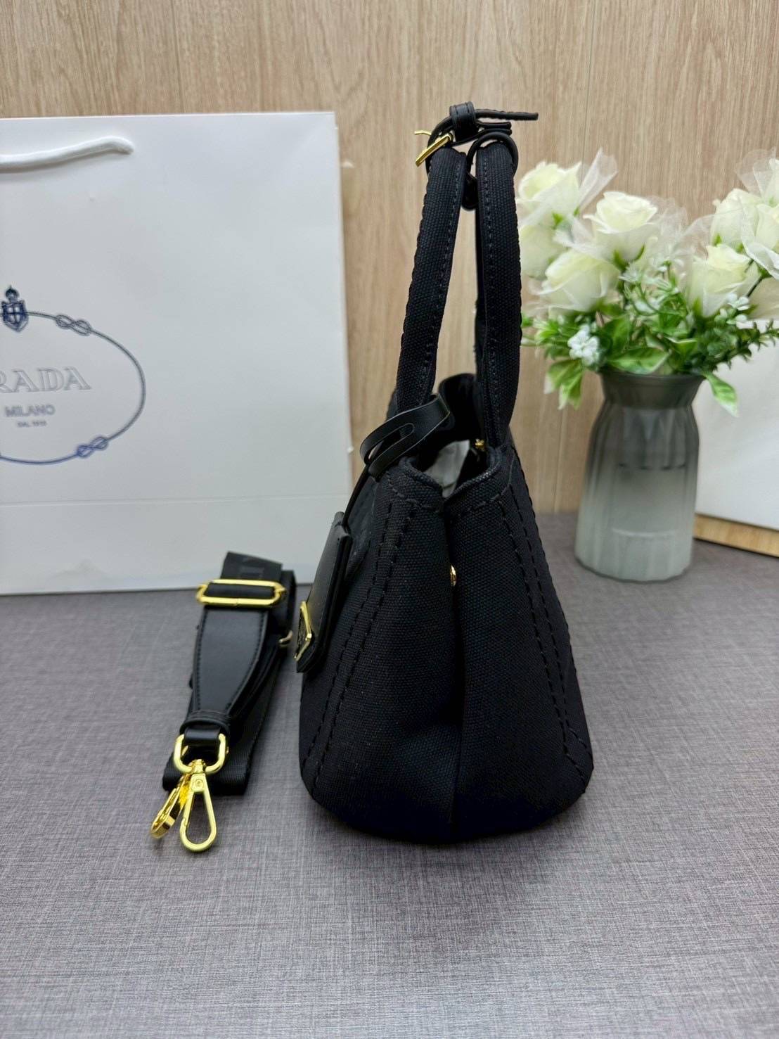 ORI หนังแท้ | Prada Jardinière linen blend mini-bag / Prada Tote Bag กระเป๋าทรงโท้ทใบเล็กน่ารัก ผ้าลินินผสม มาพร้อมดีไซน์ทันสมัย