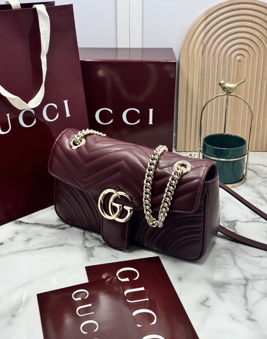 ORI | หนังแท้ GG Marmont small shoulder bag กระเป๋าสะพายข้างรุ่นคลาสสิค ดูแพง อัพลุคได้สบายๆ ด้านหลังดีไซน์รูปหัวใจ