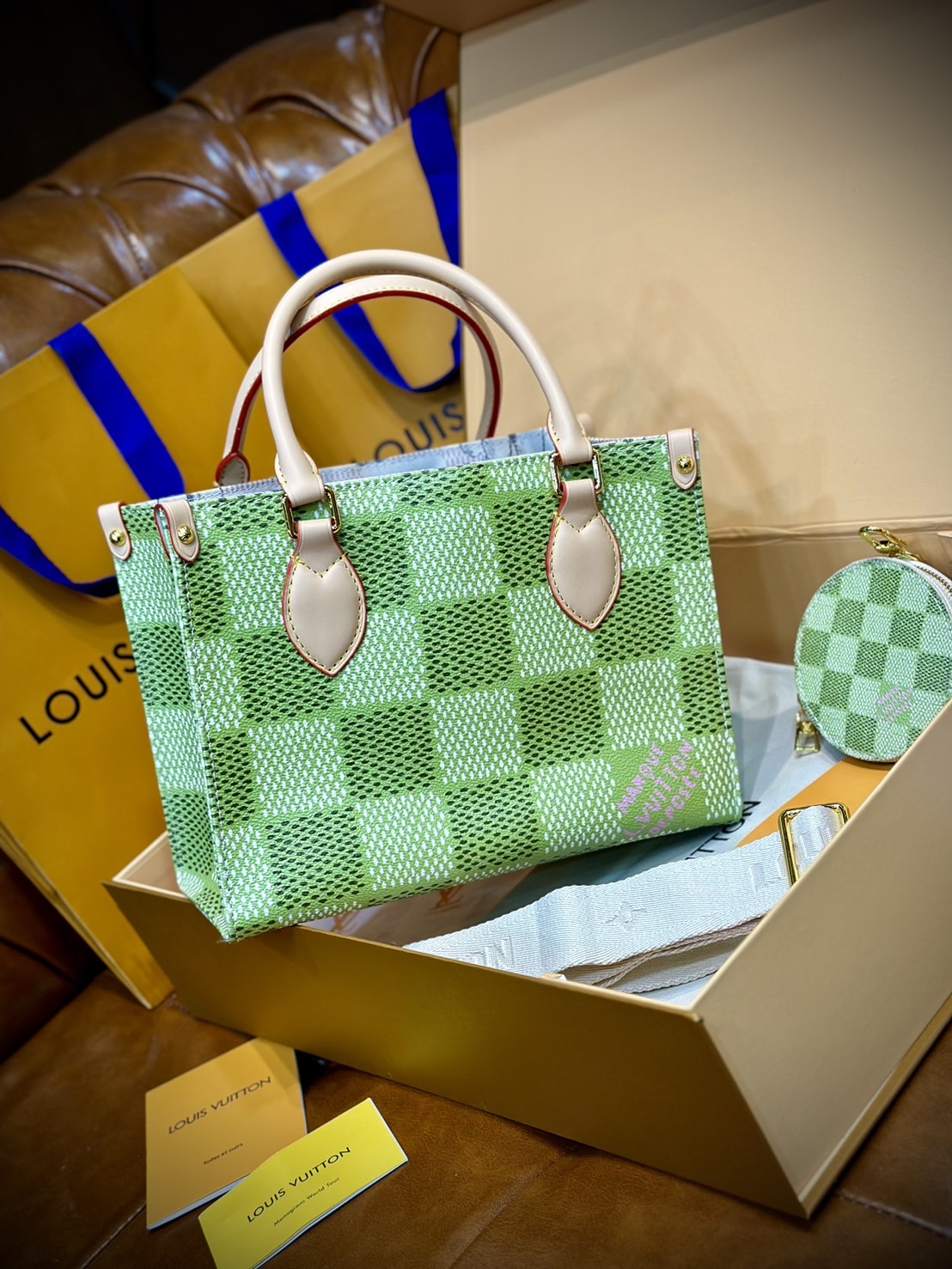 LV Onthego Bandoulière / LV Tote Bag กระเป๋าทรงโท้ทลายใหม่ สวยงามหรูหรา โดดเด่นสะดุดตา จุของได้เยอะ เกรดออริ เทียบแท้ 1:1