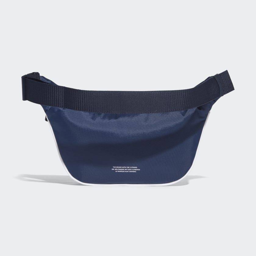 ADIDAS ORIGINALS ADICOLOR WAIST BAG ของมันต้องมี!! กระเป๋าคาดอก/คาดเอวสุดชิค ดีไซน์เรียบง่าย แต่สะพายแล้วเท่ คลาสสิคสุดๆ!! วัสดุ Nylon+Polyester กันน้ำได้ เปิด-ปิดฝากระเป๋าด้วยซิป หัวซิปปั๊มแบรนด์เป็น signature ภายในมีช่องโล่งกว้าง ใส่ของได้พอสมควร ใส่มือ