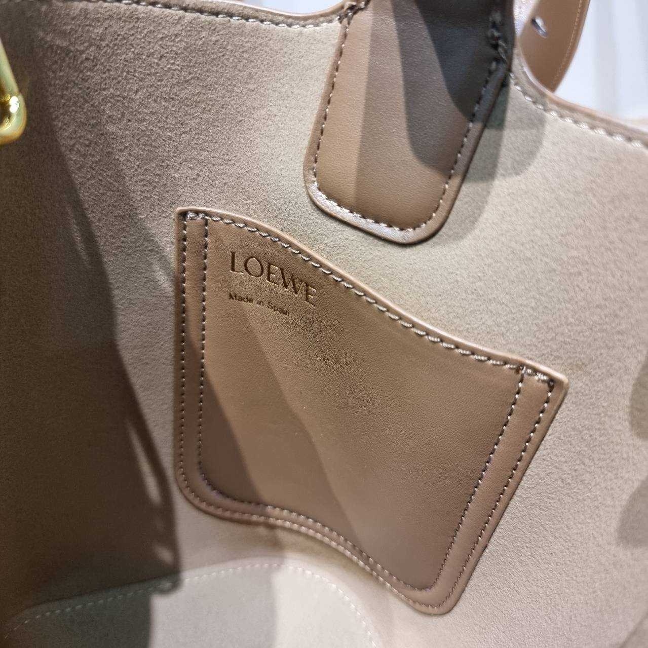 LOEWE MINI PEPBLE BUCKET IN MELLOW กระเป๋าทรงบัคเก็ต รูปทรงสวยใช้งานง่าย กิมมิคหรูหราสุดๆ เกรดออริ