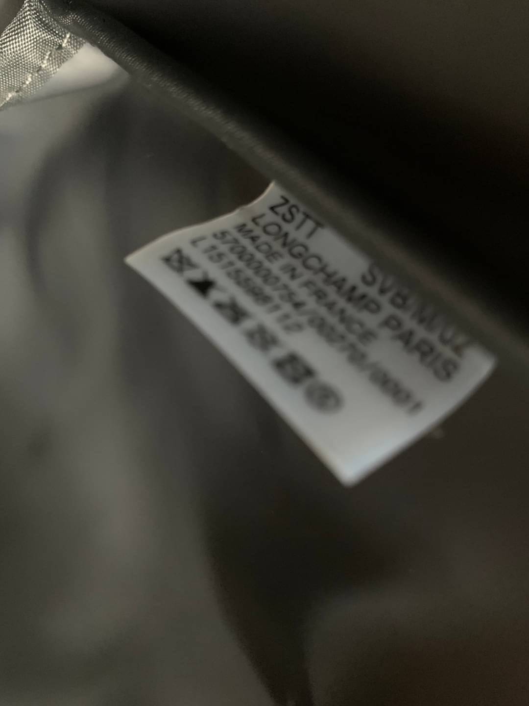 8สี พร้อมส่ง Longchamp LE PLIAGE NÉO TOP HANDLE BAG (medium size) อีกหนึ่งรุ่นยอดนิยม ที่สาวๆ ต้องมีไว้เก็บไว้สักใบ กระเป๋าโท้ทใบนี้ มาพร้อมกับสีที่มีสไตล์เรียบง่าย มีสายสะพายยาวปรับสั้นยาวได้ช่วยให้คุณสามารถสะพายไหล่ได้อย่างสบาย ในตัวสายปักโลโก้อันเป็นสั