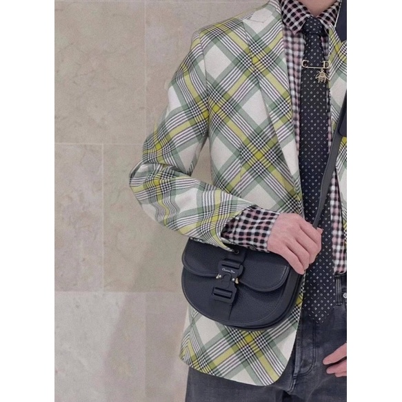 Dior Messenger Gallop Bag / DIOR Mini Gallop Bag with Strap Black Grained Calfskin เกรดใช้งานสลับใบจริงได้ หนังแท้ เทพออริจินอล เป็นรุ่นสั่งทำพิเศษ ภาพสินค้าถ่ายจากงานขายจริงใช้งานต่างประเทศได้