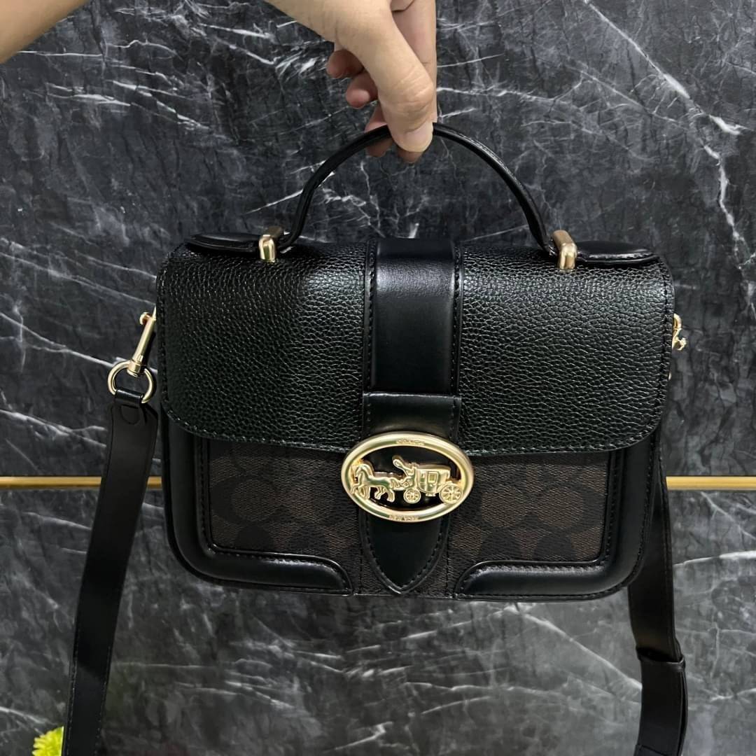 COACH SMALL GEORGIE TOP HANDLE IN BLOCKED SIGNATURE CANVAS ((6504//0468//6192//6015)) compact body portable shoulder bag 🌈ห้ามพลาด รุ่นแนะนำค่าา! พร้อมส่งทันที! กระเป๋าหิ้ว//สะพายข้างได้ วัสดุหนังแท้ 🔺หนึ่งใบทำลายหนังผสมกัน3แบบได้ลงตัวสวยง