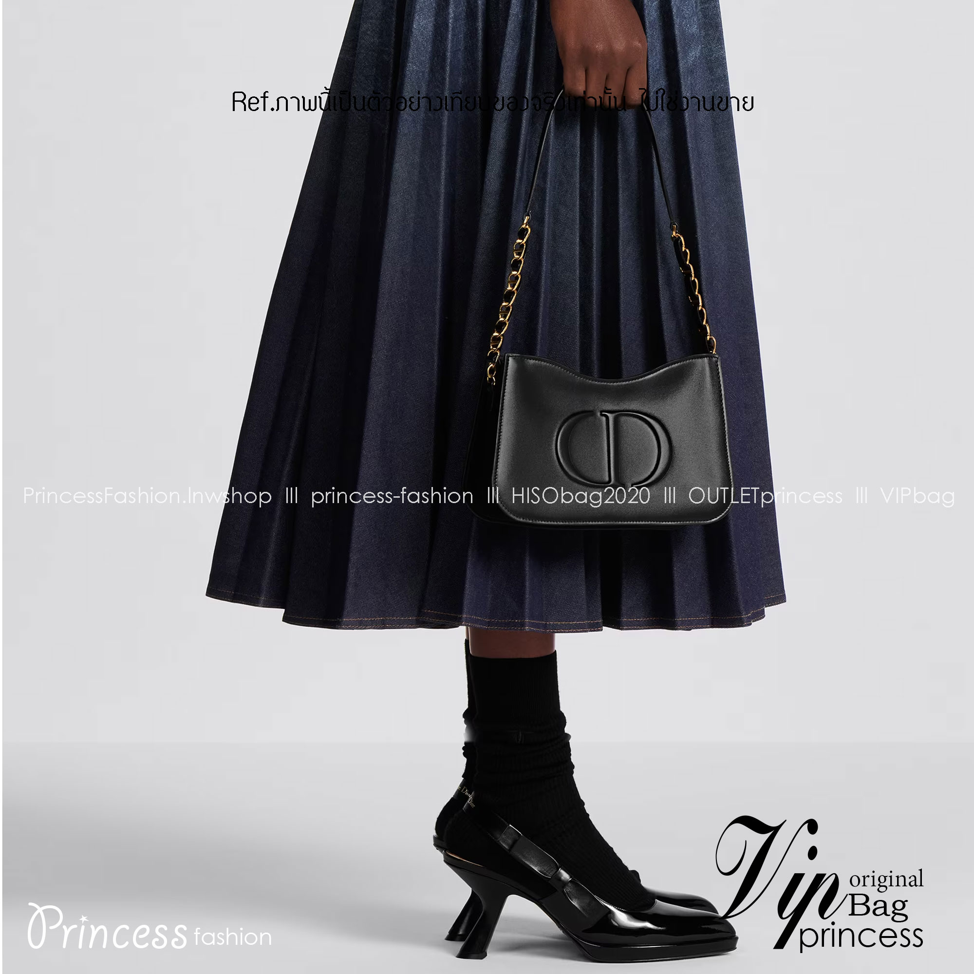 CD SIGNATURE HOBO MINI BAG leather Black / Dior Bag พร้อมส่ง กระเป๋าสะพายทรงโฮโบ รุ่นใหม่ล่าสุด Winter 2023 สวยหรูหราเป็นเอกลักษณ์แบรนด์ **สินค้าเกรดออริจินอล 1:1 สลับแท้