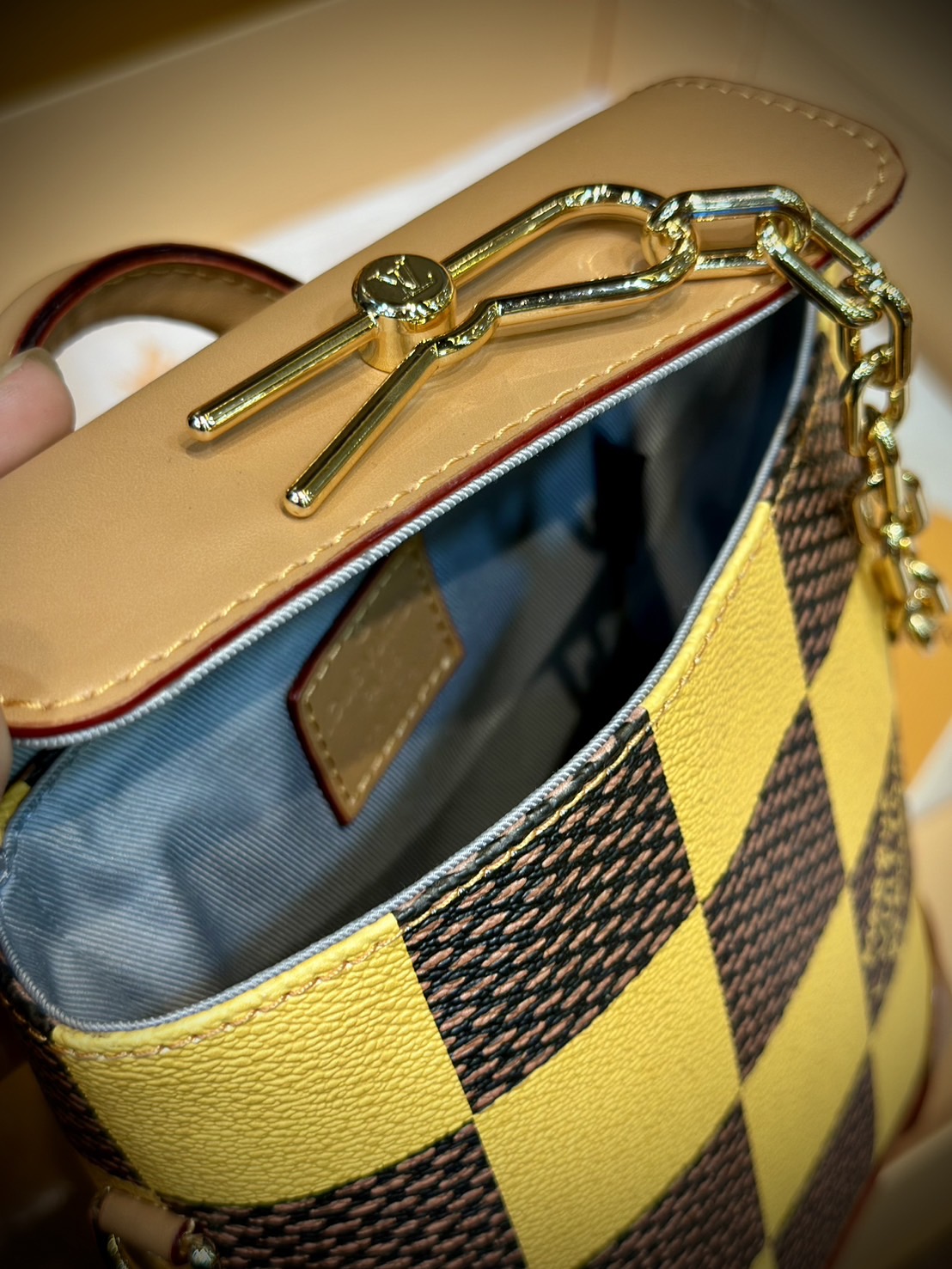 LV Nano Steamer Bag Monogram Craggy กระเป๋าสะพายดีไซส์วินเทจลายใหม่ สวยงามหรูหรา โดดเด่นสะดุดตาเป็นเอกลักษณ์ เกรดออริ