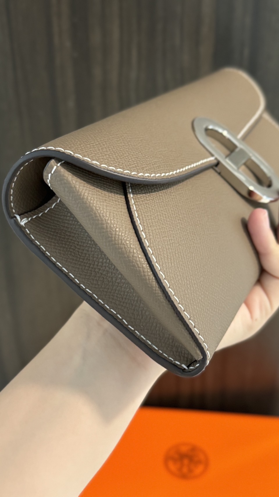 HERMES Chaine d'Ancre To Go wallet กระเป๋าถือสะพายแบรนด์หรู ดีไซส์กระเป๋าสตางค์ใบยาว Long wallet in Epsom Saddle-stitch เกรดออริ สลับแท้ 1:1 ใช้งานต่างประเทศได้