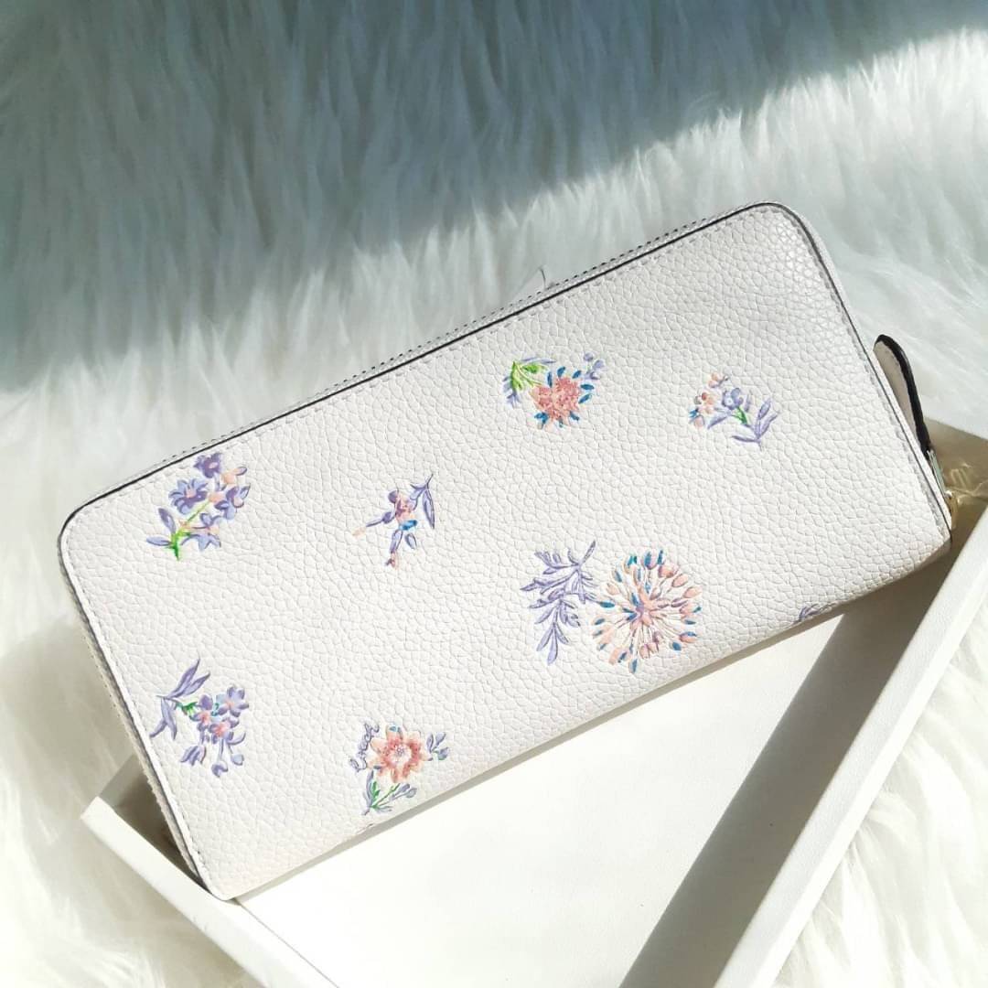 ของแท้ 💯% COACH 69832 ACCORDION ZIP WALLET WITH MEADOW PRAIRIE PRINT กระเป๋าสตางค์ใบยาวซิปรอบ ลายดอกไม้น่ารักมากเว่อร์!! 🌸🌼🌺💐