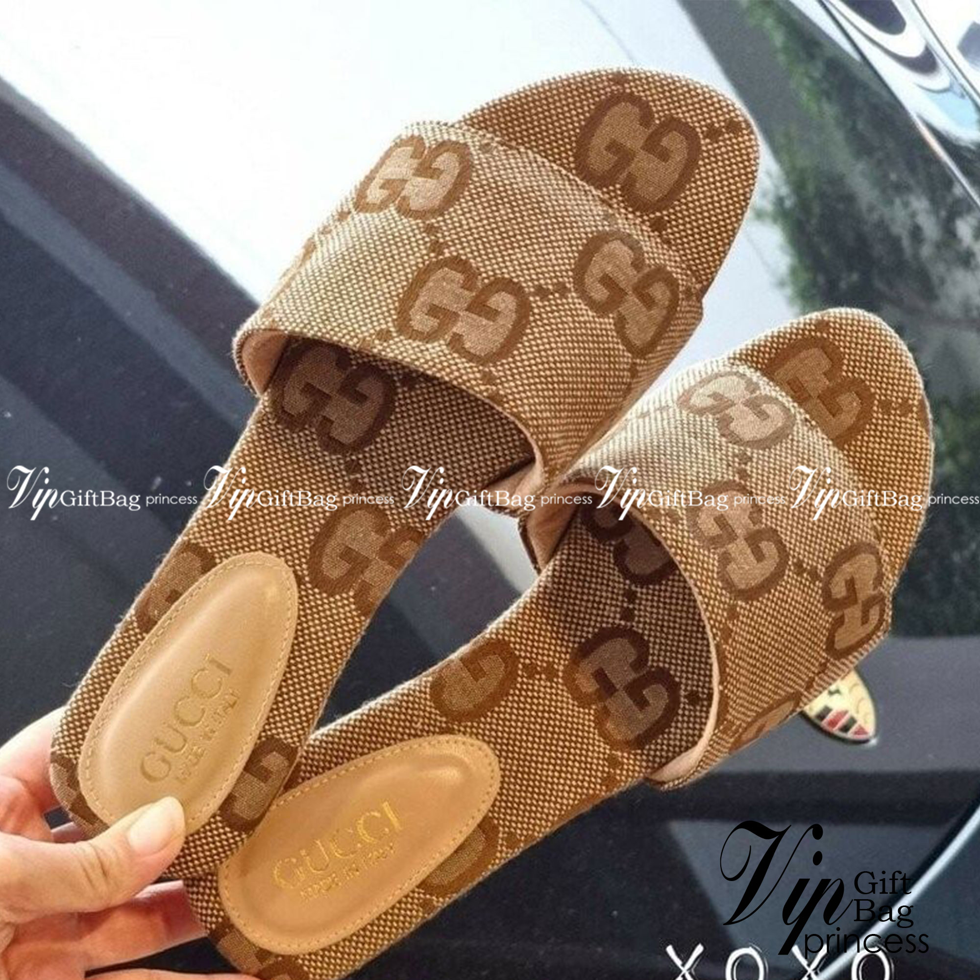 Gucci รองเท้าแตะสวม ผ้าลายแบรนด์ สไตล์ เรียบ ชิค ชิล หรู ดูแพง เกินราคาขายจร้า งานชนช้อป น้ำหนักเบา แมทส์ชุดง่าย