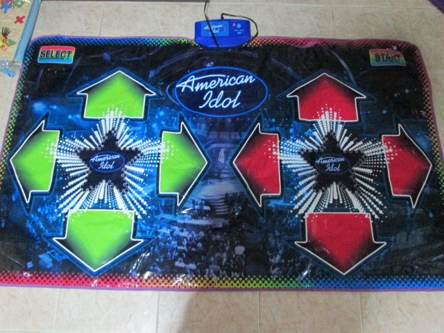 American Idol Double Dance Showdown Plug N' Play Mat ของเล่นเสริมพัฒนาการสำหรับเด็กมือสอง