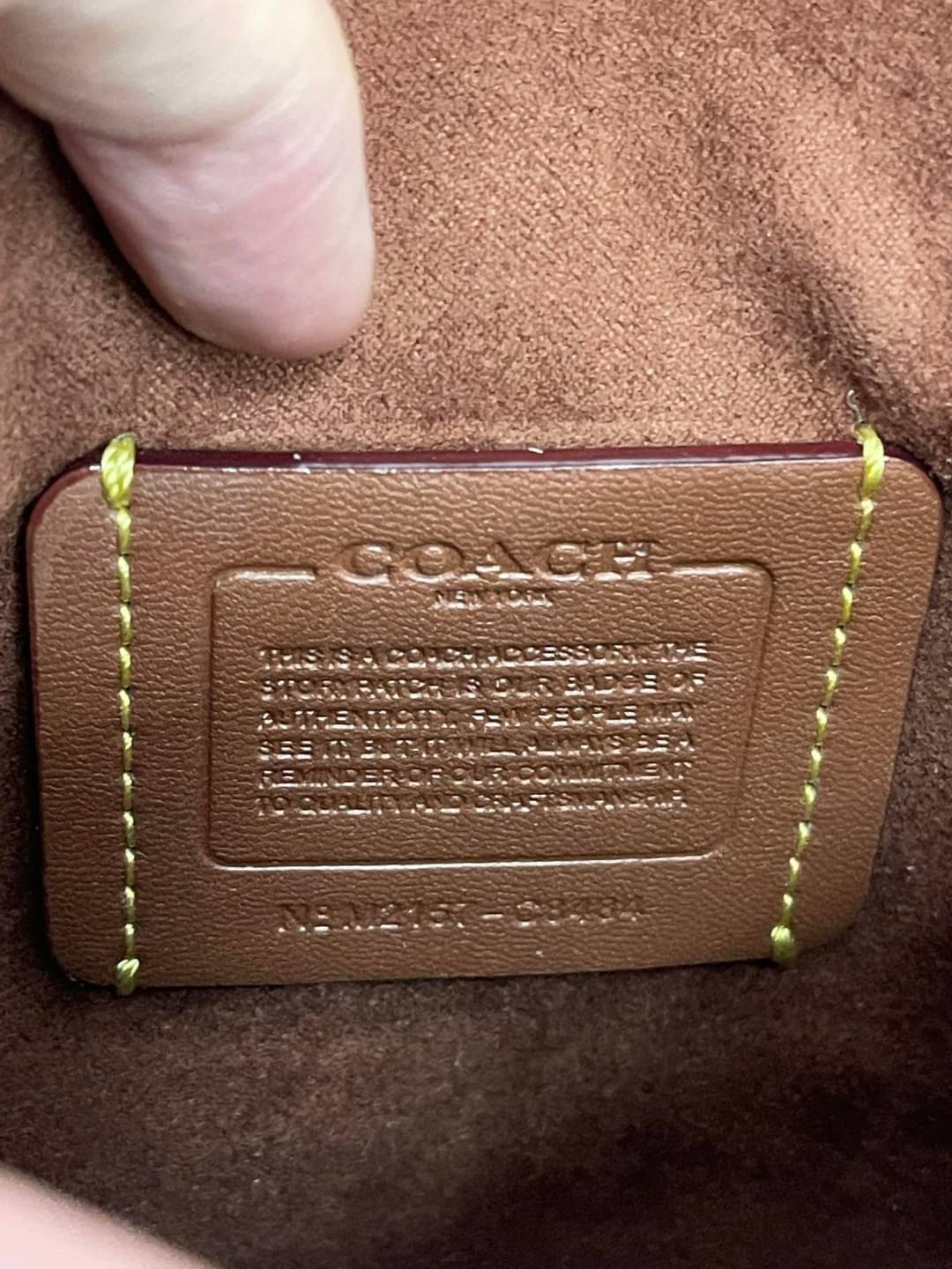COACH TALL STUDIO CROSSBODY IN SIGNATURE CANVAS พร้อมส่งที่ไทย ภาพสินค้าถ่ายจากงานขายจริง ใช้งานต่างประเทศได้