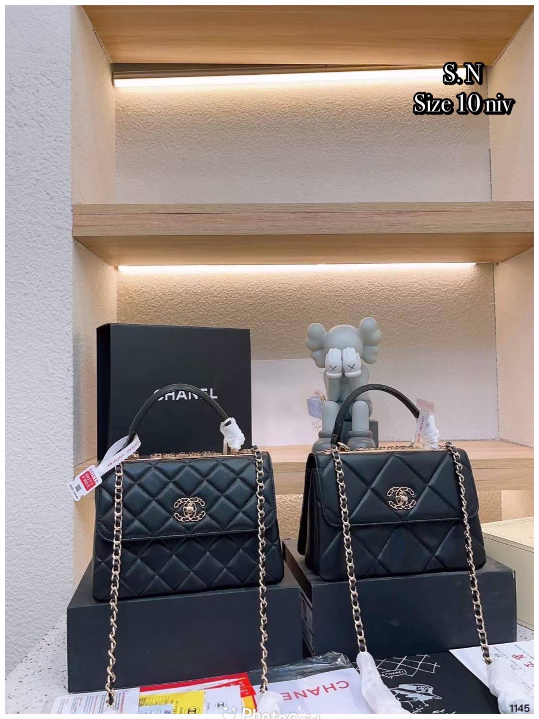 Chanel Trendy CC Handle Flap Bag 10" / Chanel Bag พร้อมส่ง กระเป๋าสะพายสุดคลาสสิคพร้อมมือจับในตัว งานหนังเรียบ อะไหล่ทองสวยมาก มาพร้อมกล่อง อปก ครบเซ็ท รอบนี้จัดราคาพิเศษสุดคุ้มค่ะ