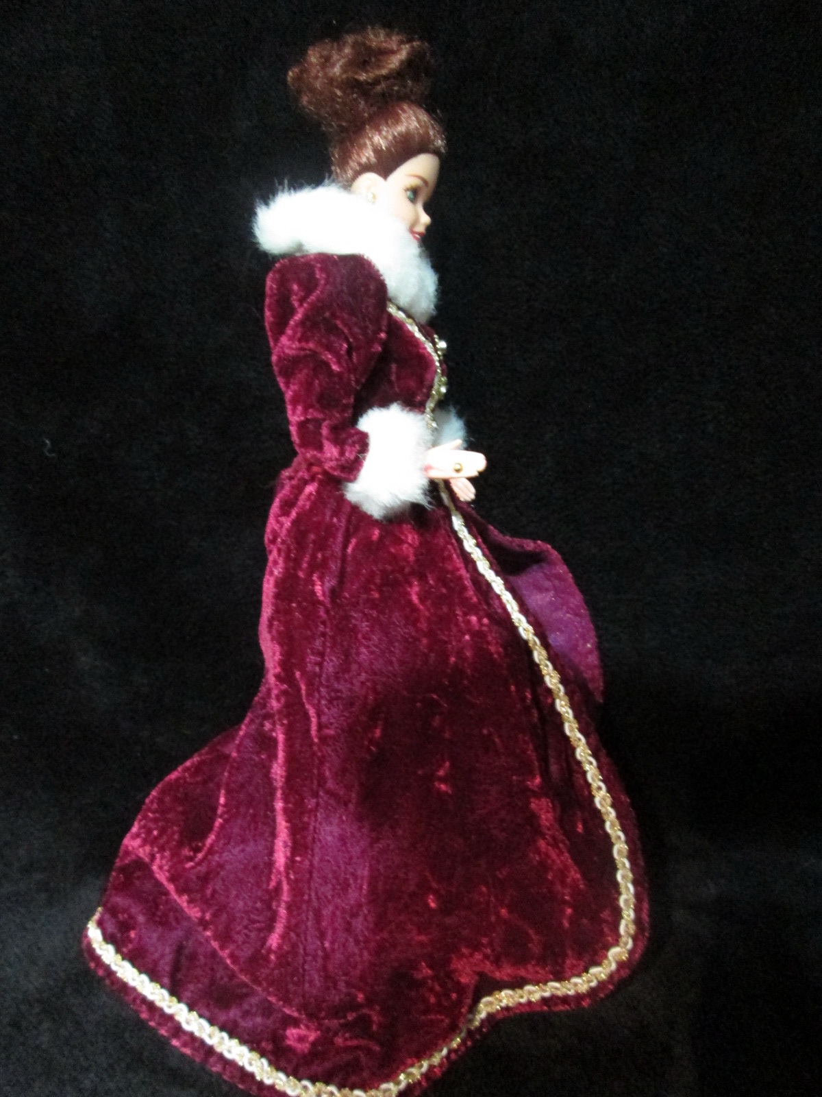 Barbie Holiday Vintage from 1996 ตุ๊กตาบาร์บี้แท้มือสองสภาพดี