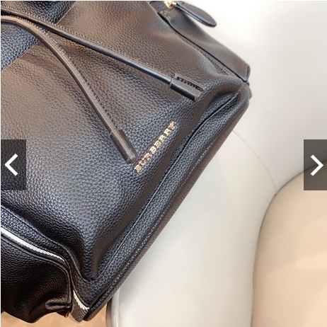 BURBERRY Rucksack Military Backpack / BURBERRY FRAGRANCES VINTAGE 2WAYS RUCKSACK BACKPACK / BURBERRY BACKPACK กระเป๋าเป้ ลาย Vintage Signature สวยคลาสสิค ภายในโล่งกว้างและช่องใส่มือถือสามารถใส่มือถือกระเป๋าสตางค์ของใช้ได้เยอะ หูจับหนัง เป็นเป้ก็ดูดีไอเท็ม