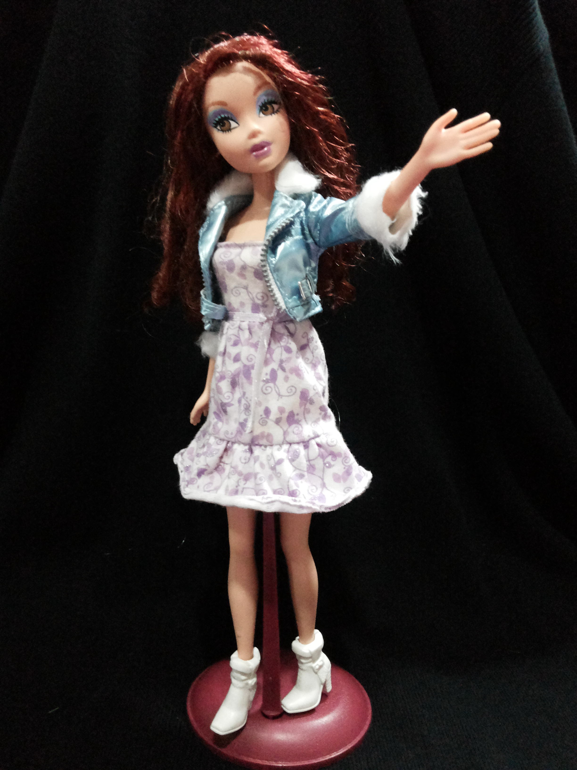 Barbie My Scene_Nolee in Autumn-Winter Look ตุ๊กตาบาร์บี้แท้มือสองสภาพดีมาก