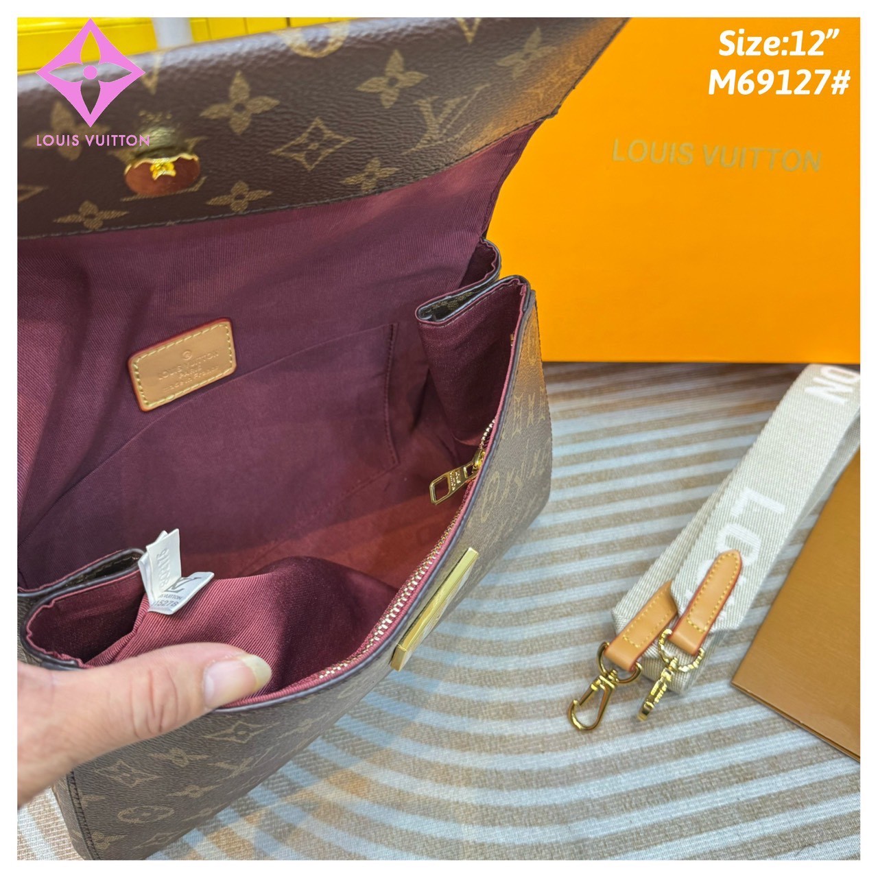 LV Cluny Bag Monogram Canvas กระเป๋าสะพายลายโมโนแกรม มาพร้อมดีไซน์ใหม่พิมพ์ลายสดใสมีชีวิตชีวา แรร์ไอเท็มที่สาวๆต้องมี! เป็นอีกรุ่นที่ขายดีมากเพราะใช้งานง่าย