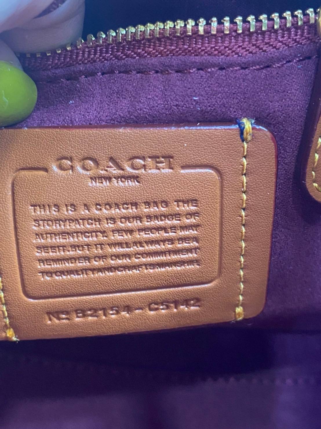COACH Field Tote 22 In Rainbow Signature Canvas C5142 พร้อมส่งที่ไทย