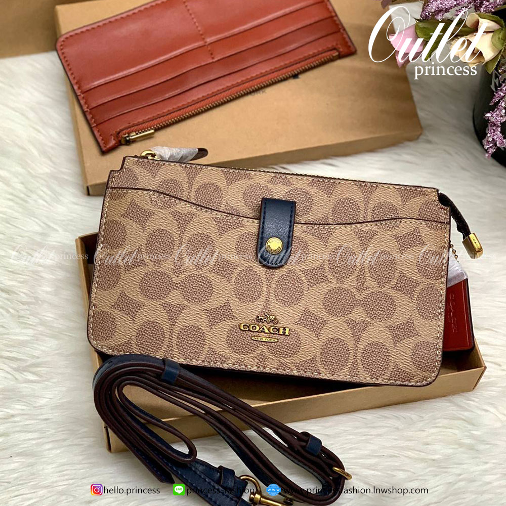 COACH Noa Pop-Up Messenger In Colorblock Signature Bag ((73316//37458//31864)) 💋ได้ไปสุดคุ้ม ไม่ผิดหวังแน่นอนจ้าา!! กระเป๋าแบบคลัท//สะพายข้างได้//ครอสบอดี้ร์ได้ วัสดุหนังแท้ หนังนิ่มสวยค่ะ ช่องหลักเปิดปิดแบบซิป ภายในกว้าง ใส่มือถือได้ทุกรุ่น;กระเป