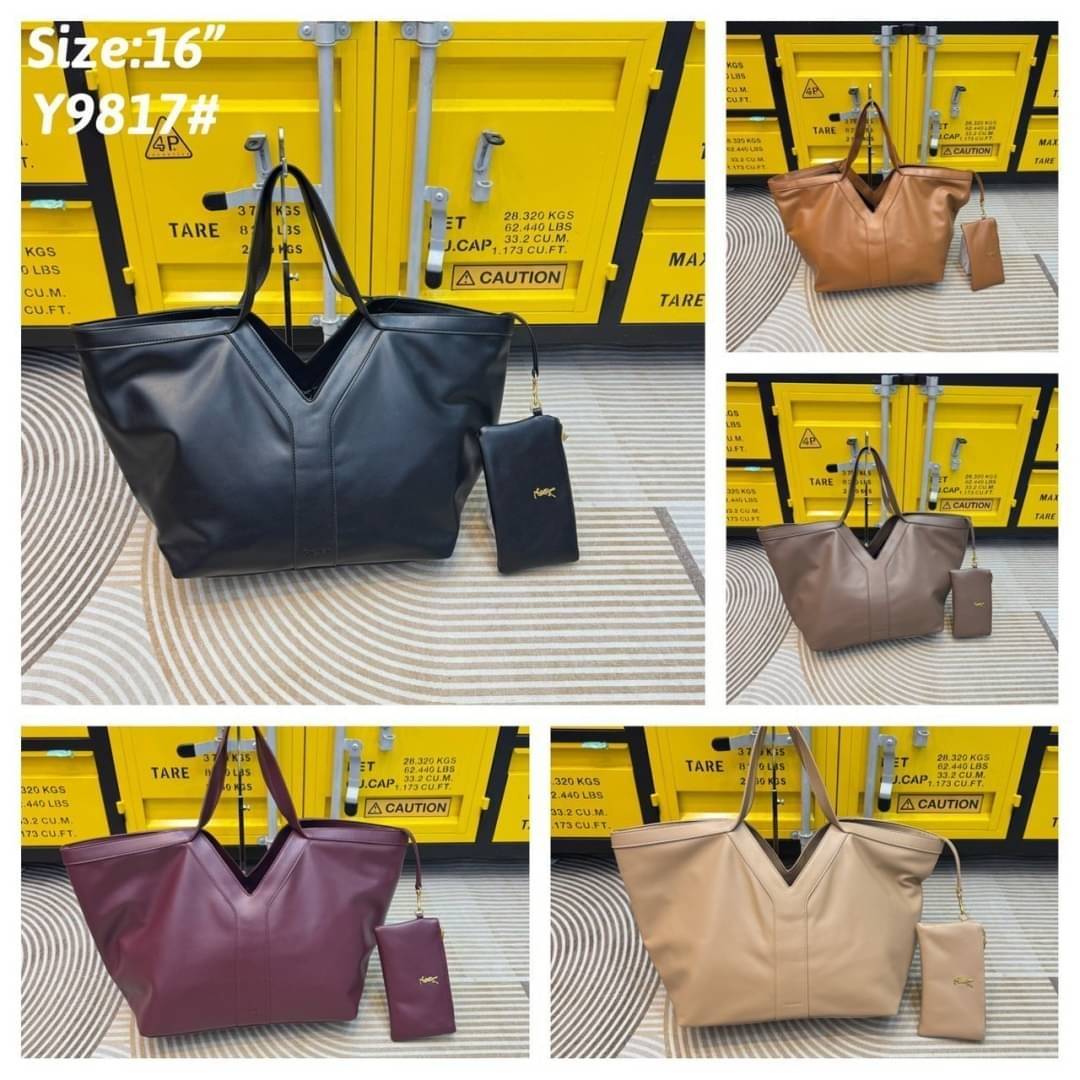 YSL Y TOTE IN LEATHER BAG กระเป๋าสะพายทรงโท้ทใบใหญ่ รุ่นใหม่ล่าสุด งานหนังสวยเต็มใบ ดีไซส์เรียบหรูดูแพงอย่างแท้จริง ภายในโล่งกว้างมาก จุของได้เยอะสุด เอาใจสายแบกแต่ยังคงความหรูไว้ในตัวอย่างแน่นอน