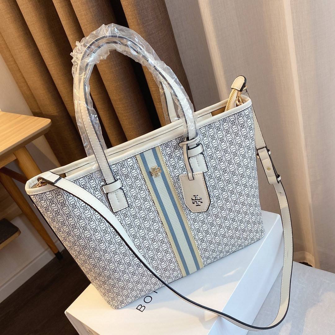 TORY BURCH TOTE BAG กระเป๋าสะพายไหล่ทรงช้อปปิ้ง ทรงคลาสสิค ฮิตตลอดกาล ทรงสวยขนาดกำลังดี