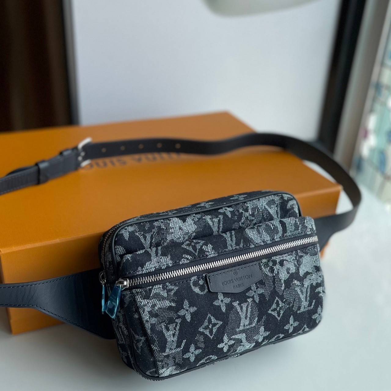 LV Outdoor Bumbag Denim Monogram Waist Bag / LV Belt Bag เกรดเทพออริจินอล 1:1 ใช้งานต่างประเทศได้ พร้อมส่งที่ไทย