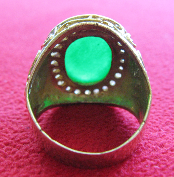 สินค้าหมดค่ะ แหวนหยกทองเหลืองล้อมเพชร(ราศีพฤษภ)ค่ะ