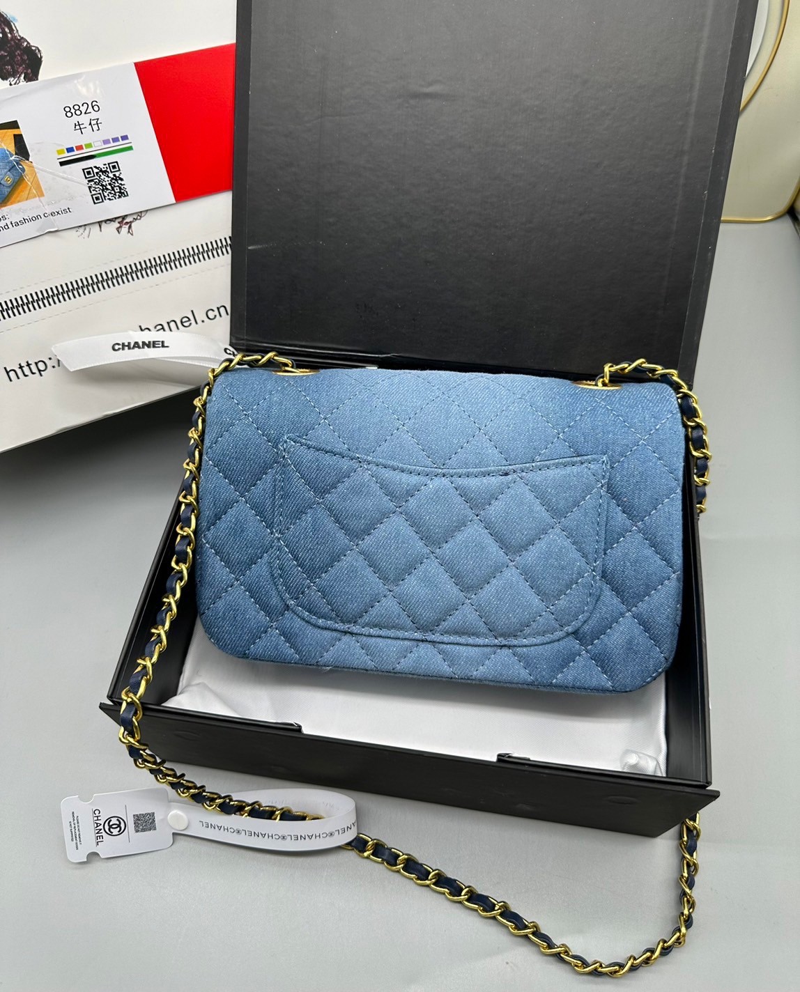 8" CHANEL Flap Bag Denim / Chanel Classic Handbag Blue Washed Denim & Gold-Tone Metal กระเป๋าทรงคลาสสิคเดนิม