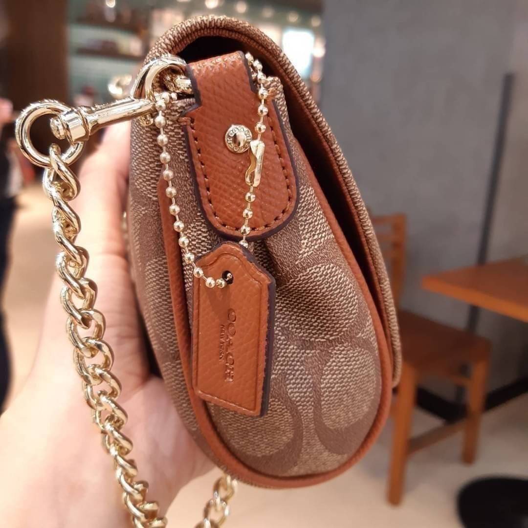 COACH F34615 MINI RUBY CROSSBODY IN SIGNATURE CANVAS ไอเท็มหายาก!! Best seller!! ยกให้น้องเลย!! 👍🎊👍💥 กระเป๋าสะพายข้างรูบี้ ทรงกะทัดรัด ไซส์กำลังดี ดีไซน์เรียบหรูในความเป็นเอกลักษณ์โค้ช ใช้งานง่าย สะดวก วัสดุหนังแคนวาสเคลือบ