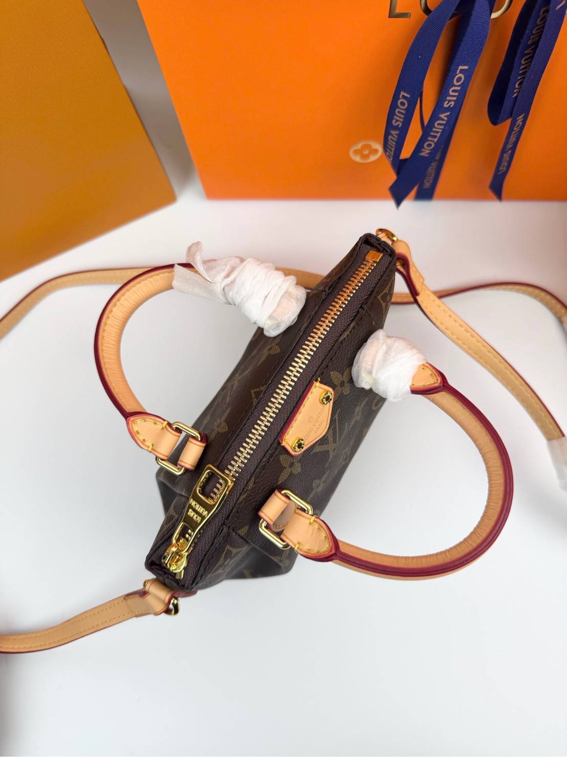 ORI หนังแท้ | LV Nano Turenne Monogram Canvas Bag กระเป๋าสะพายไซส์มินิ ดีไซน์วินเทจ ใบเล็กใช้งานง่าย หรูหราตามแบบฉบับแบรนด์