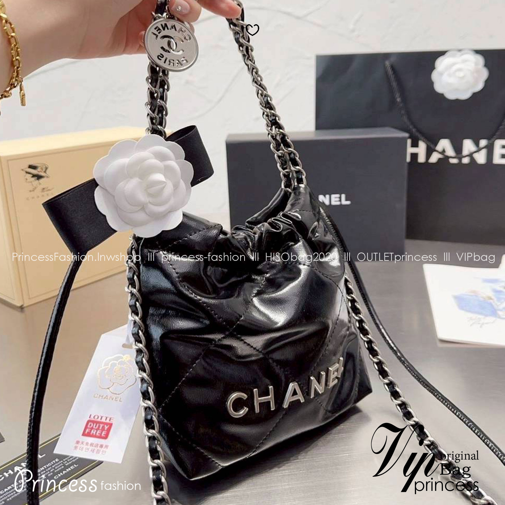 CHANEL 22 Mini bag สีใหม่สวยหวานสดใสเข้าแล้วค่า สวยเกินต้านที่สุดกับไอเท็มนี้ ที่สาวๆหรือใครๆก็ต้องมีแล้ว!! มาในไซส์มินิ น่ารักจริงจัง!! แค่เห็นก็หลงรัก