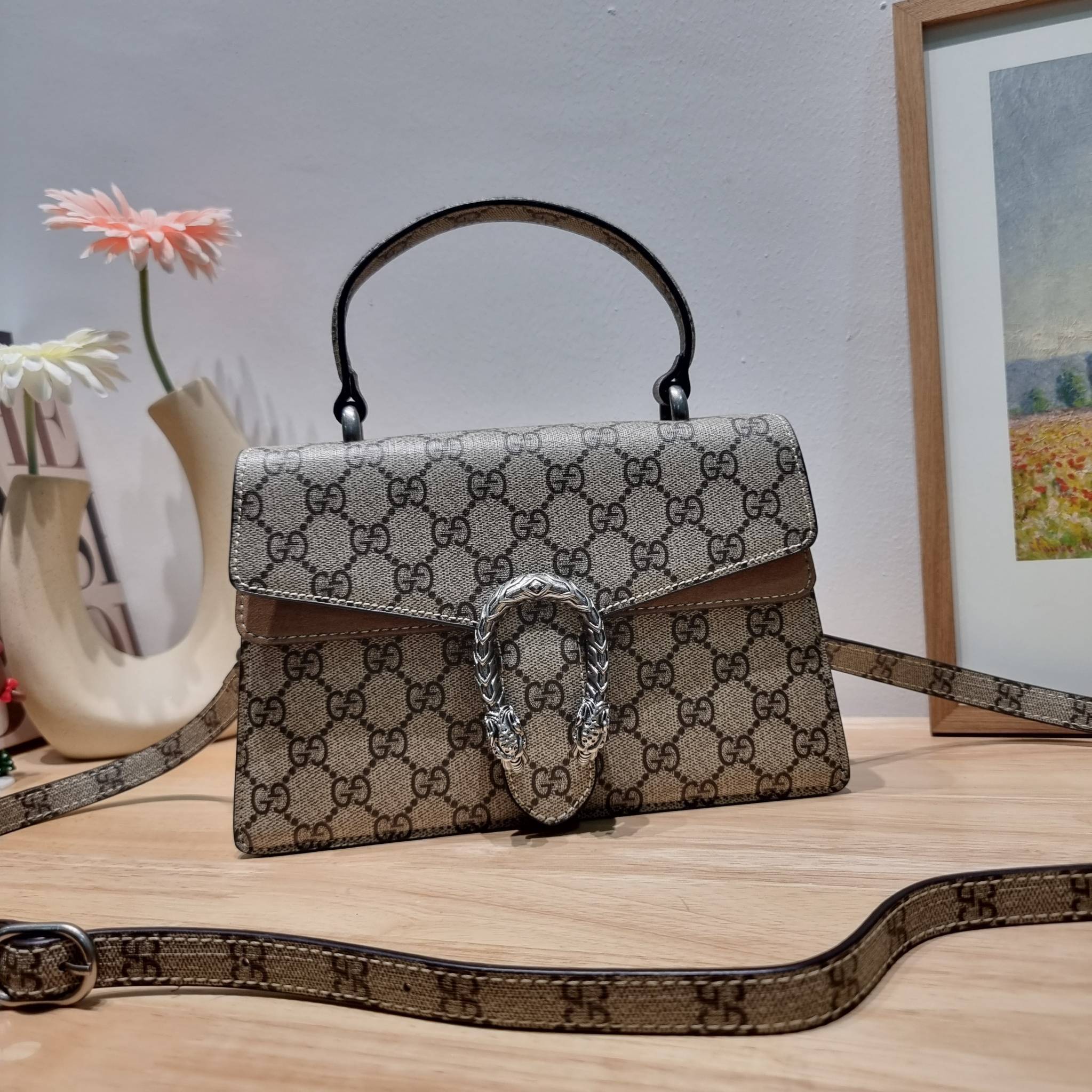 GG SMALL DIONYSUS TOP HANDLE BAG / SMALL DIONYSUS TOP HANDLE BAG / GUCCI BAG พร้อมส่งที่ไทย กระเป๋าสะพายรุ่นสุดคลาสสิค ดีไซน์ 2023 พร้อมหูจับในตัว