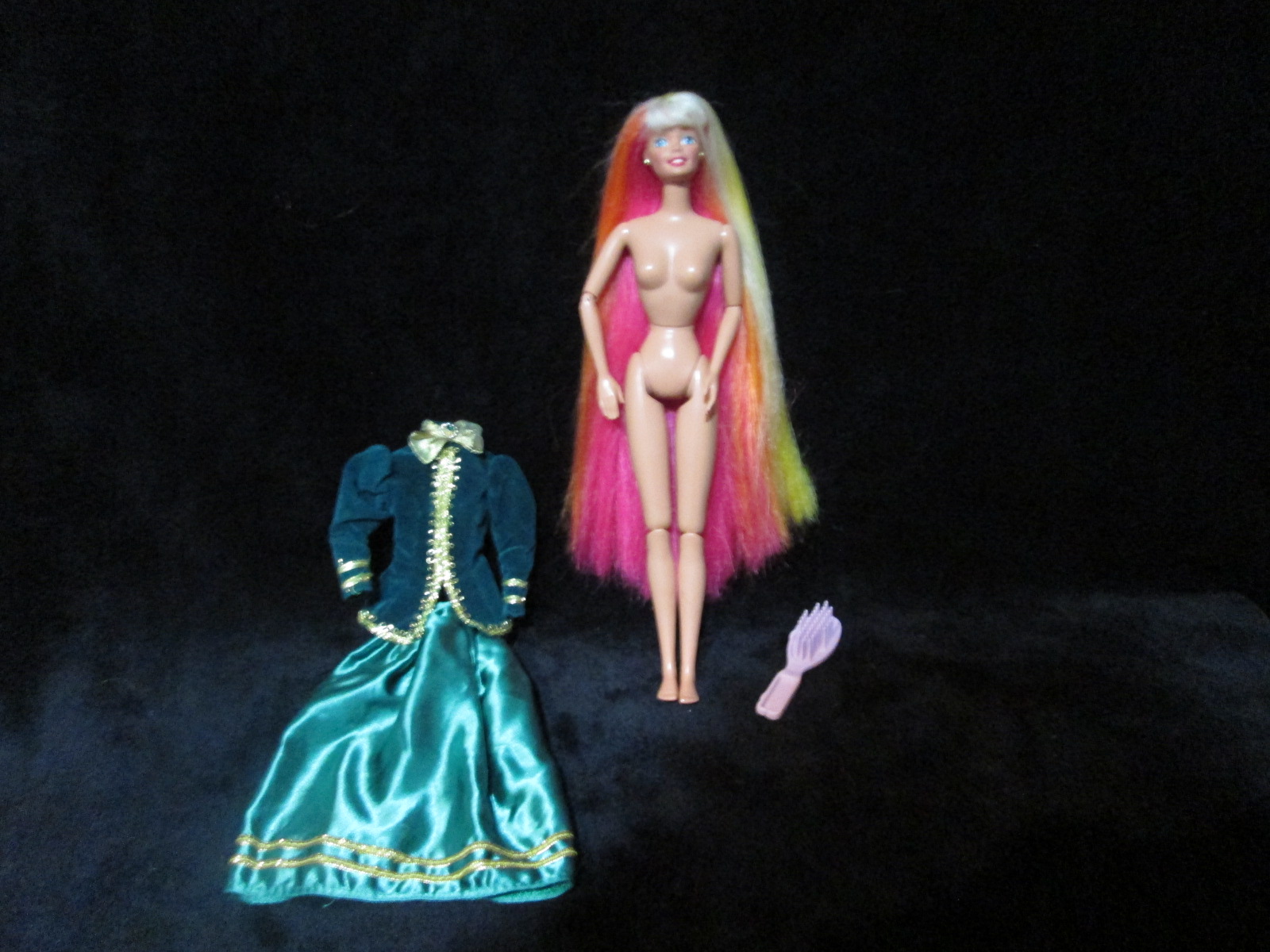 Barbie Fairytopia Dandelion ตุ๊กตาบาร์บี้แท้มือสองสภาพดี