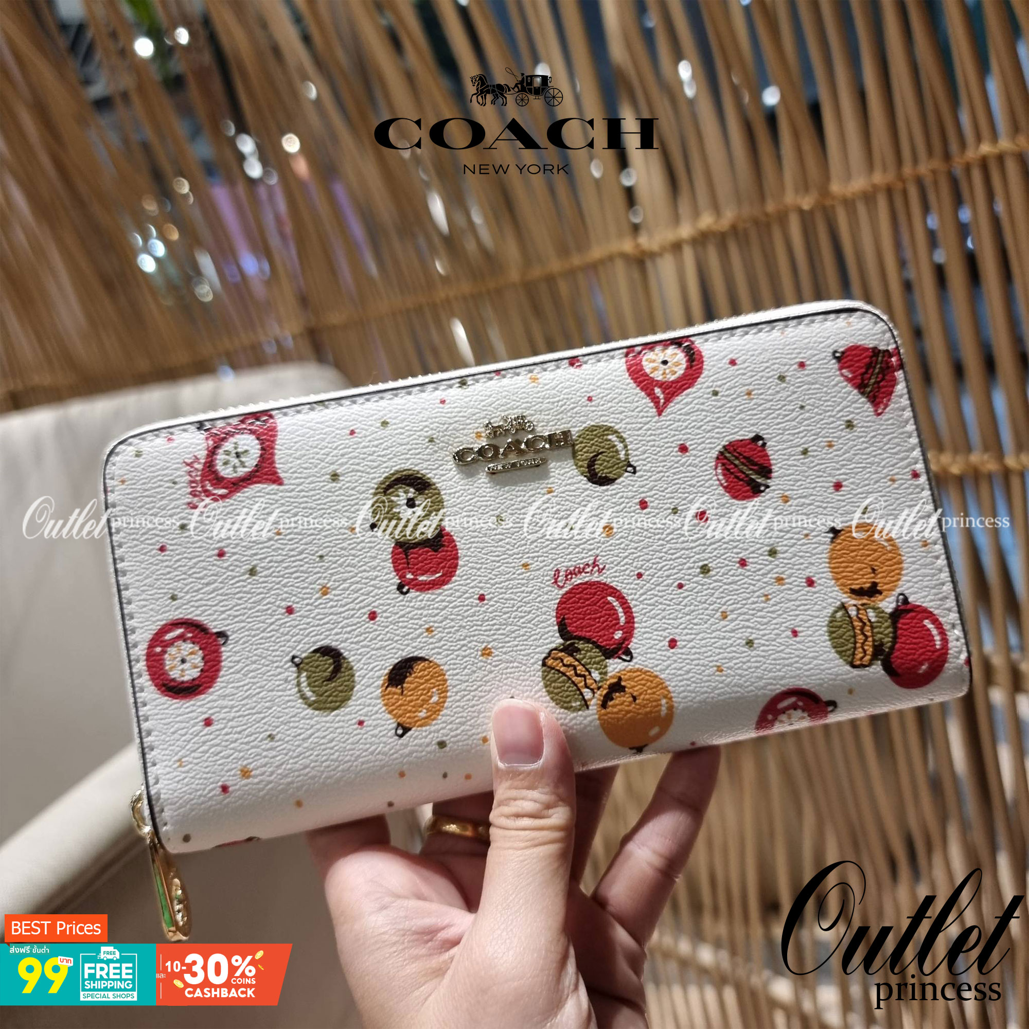 COACH C7410 LONG ZIP AROUND WALLET WITH ORNAMENT PRINT ความสวยต้องส่งต่อ!! คอลเลคชั่นใหม่ 2IN1 คุ้มค่าแบบที่สุด กระเป๋าสตางค์กึ่งคล้องมือ ดีไซน์ลวดลายสดใส น่ารักน่าใช้ คลาสสิคใช้ง่าย ไม่มีเบื่อ วัสดุหนังแคนวาสเคลือบลาย มาพร้อมสายคล้องมือ ถอดออกได้ ภายในใส