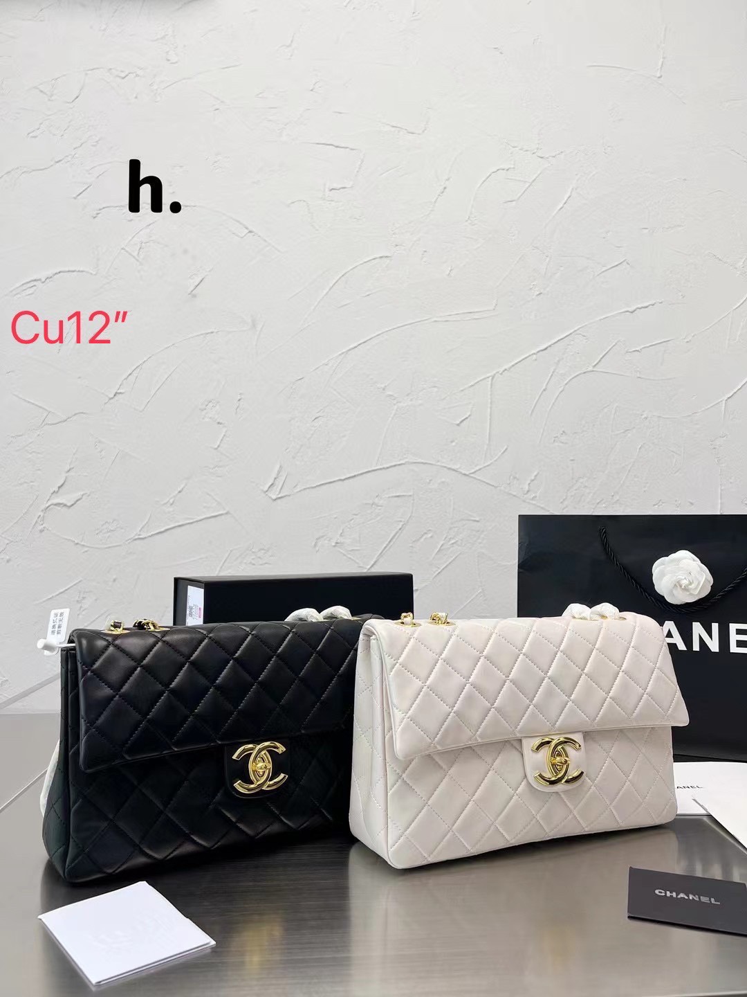 Chanel classic flap bag with chain / CHANEL BAG พร้อมส่ง กระเป๋าสะพายสุดหรู สวยดูแพง รูปทรงคลาสสิค สายสะพายโซ่ในตัว **รอบนี้จัดราคาพิเศษสุดคุ้ม งานสวยเกินราคาค่ะ