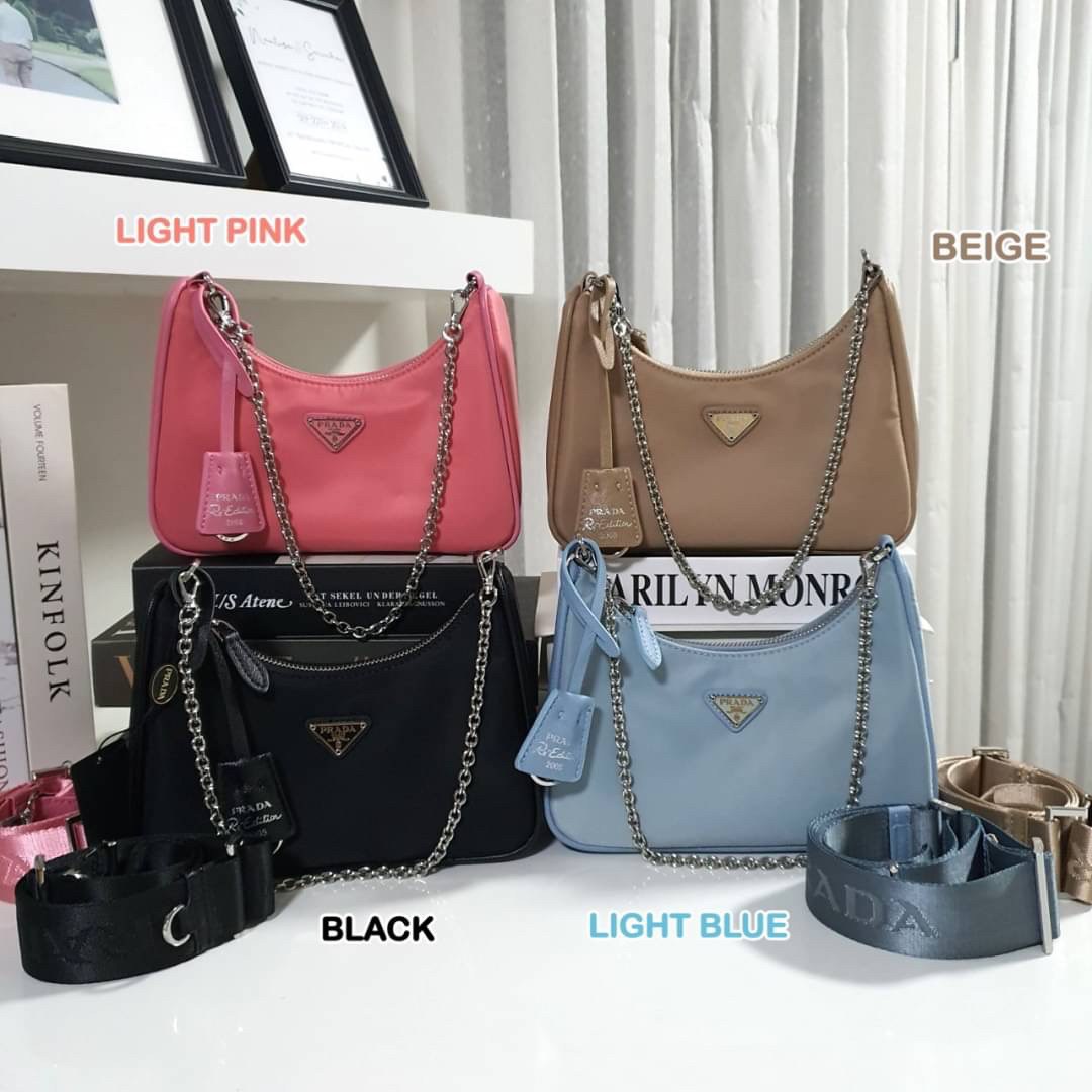 BEST SELLER!! **กำลังมาแรงมากค่ะ กับแบรนด์ PRADA ใบเดียวคุ้มมากค่ะ อุปกรณ์ ครบชุด **ซื้อ1ได้ถึง3ไอเท็ม ทั้งสายยาว และกระเป๋าใส่เหรียญ และป้ายแท็คหนัง อย่างดี **อะไหล่ปั้มแบรนด์แท้ทุกจุด วัสดุทำจากผ้า Nylon อย่างดี กันน้ำได้ อยู่ทรงสวย สามารถใส่กระเป๋าตังค