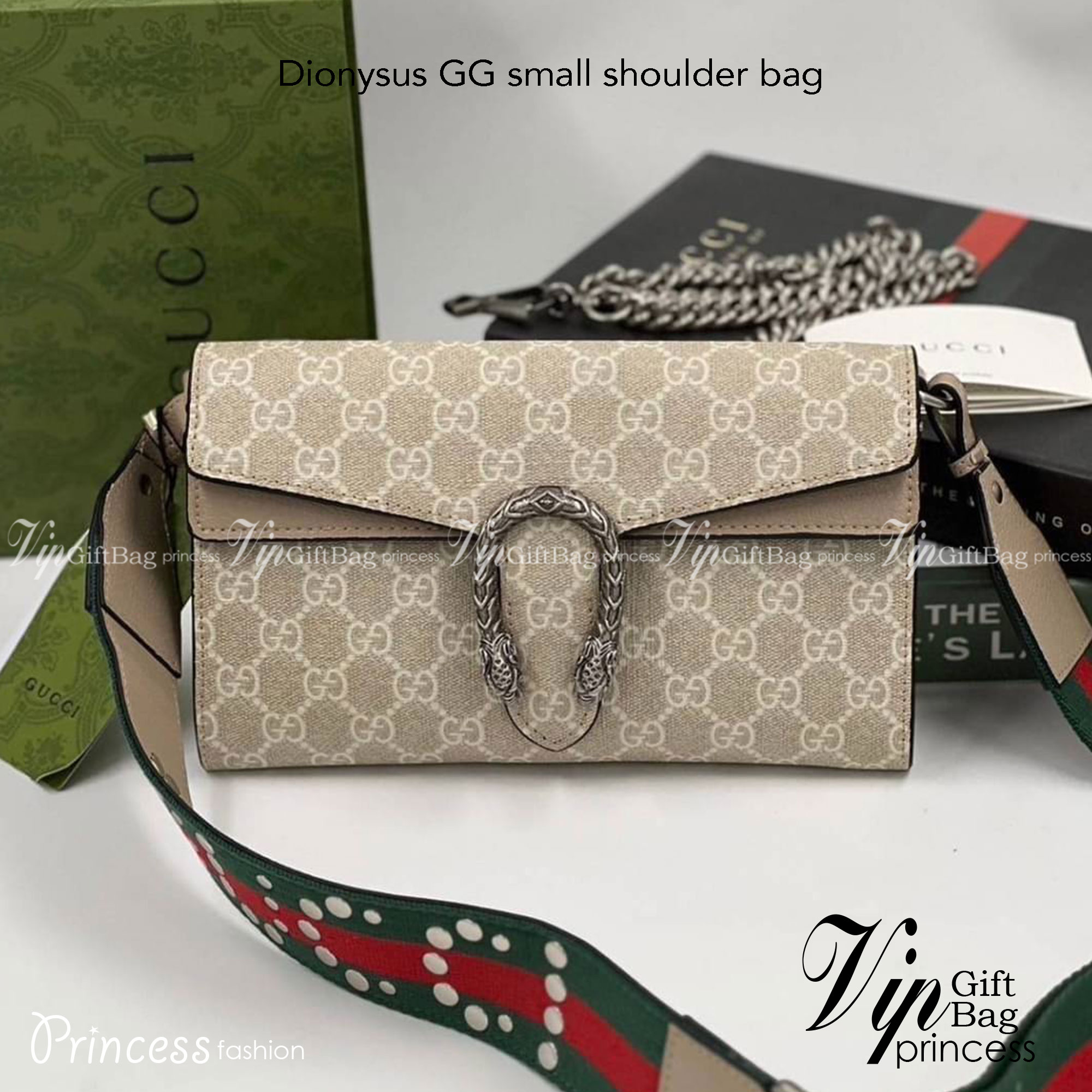 GUCCI Dionysus GG small shoulder bag ฮอตสุดไม่มีใครเกิน รุ่นใหม่ล่าสุดพร้อมสายสะพายสปอร์ต กับกระเป๋าสะพายรุ่นที่สาวๆต้องไม่พลาด!! ดึงดูดและสะกดสายตาด้วยอะไหล่ดีเทลหรู ทนทาน ดูแลรักษาง่าย ภายในสวยงาม และแบ่งสัดส่วนลงตัวมากๆ ใส่ของสำคัญได้สบาย พร้อมเสิร์ฟให